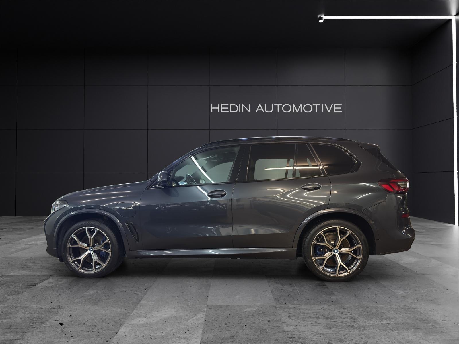 BMW X5 45e xDrive-showroom-element-1