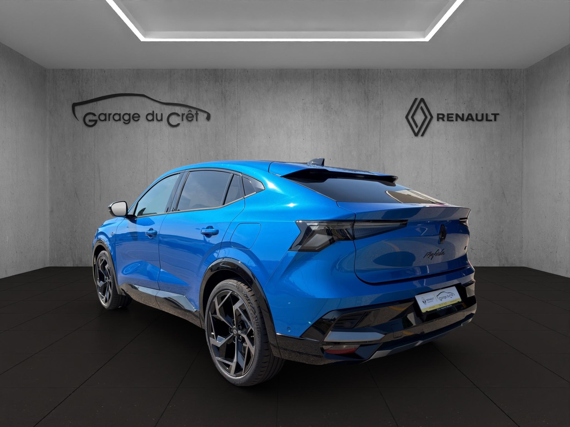 RENAULT Rafale 1.2 E-Tech Plug-in Atelier Alpine-showroom-element-2