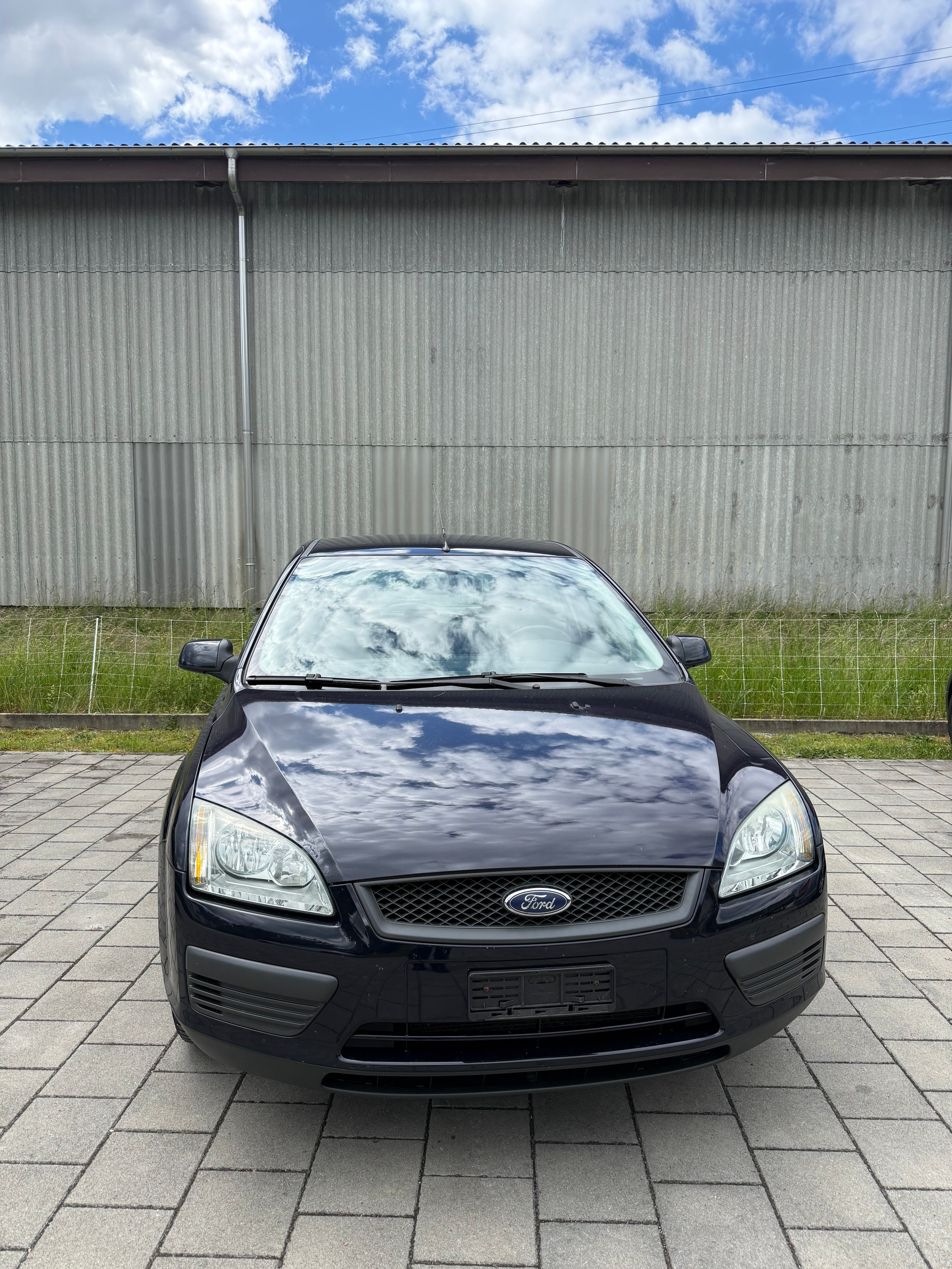 FORD 1.6i 16V Ti-VCT Titanium