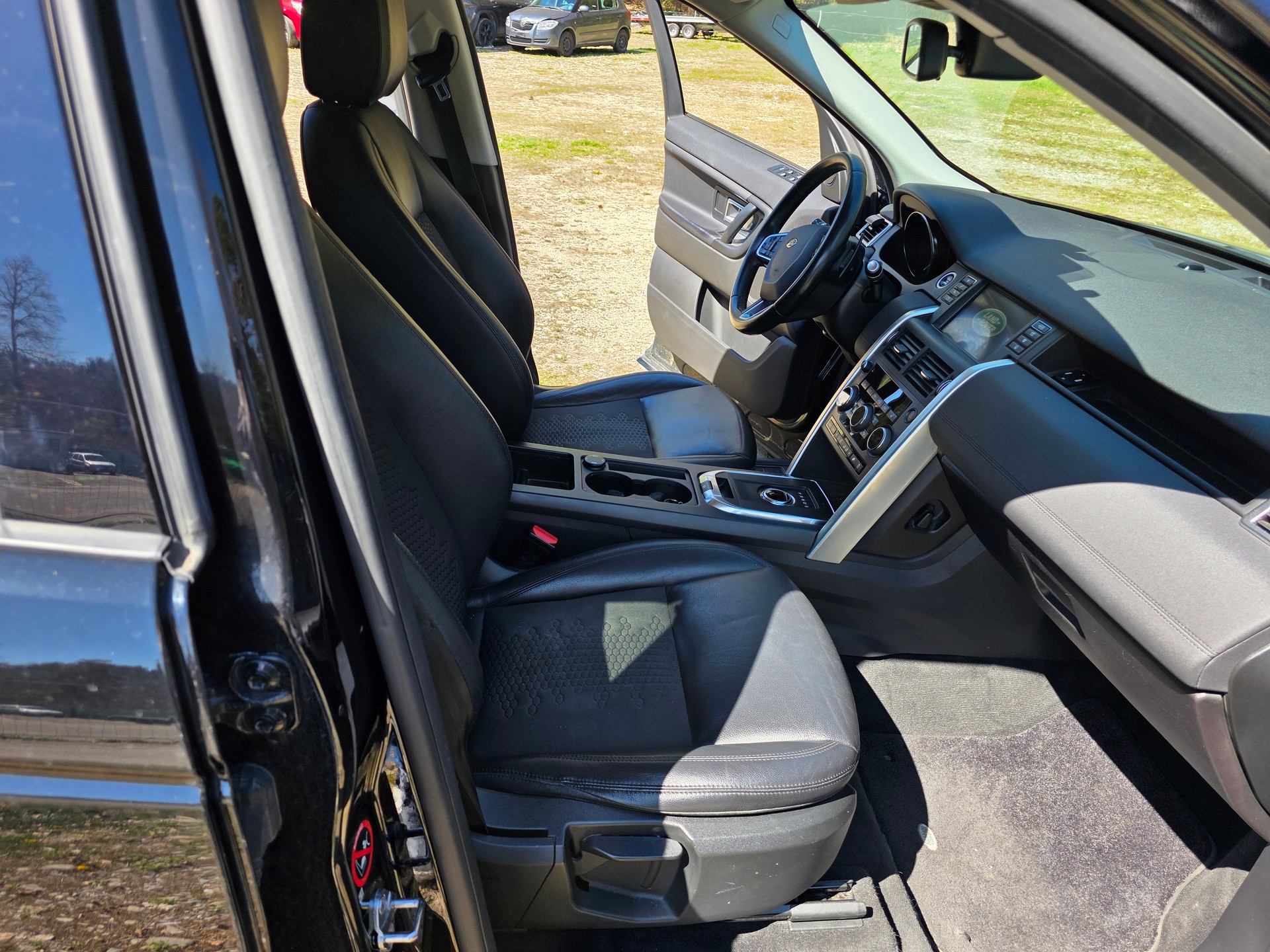 LAND ROVER Discovery Sport 2.0 Si4 HSE Luxury AT9-image-10