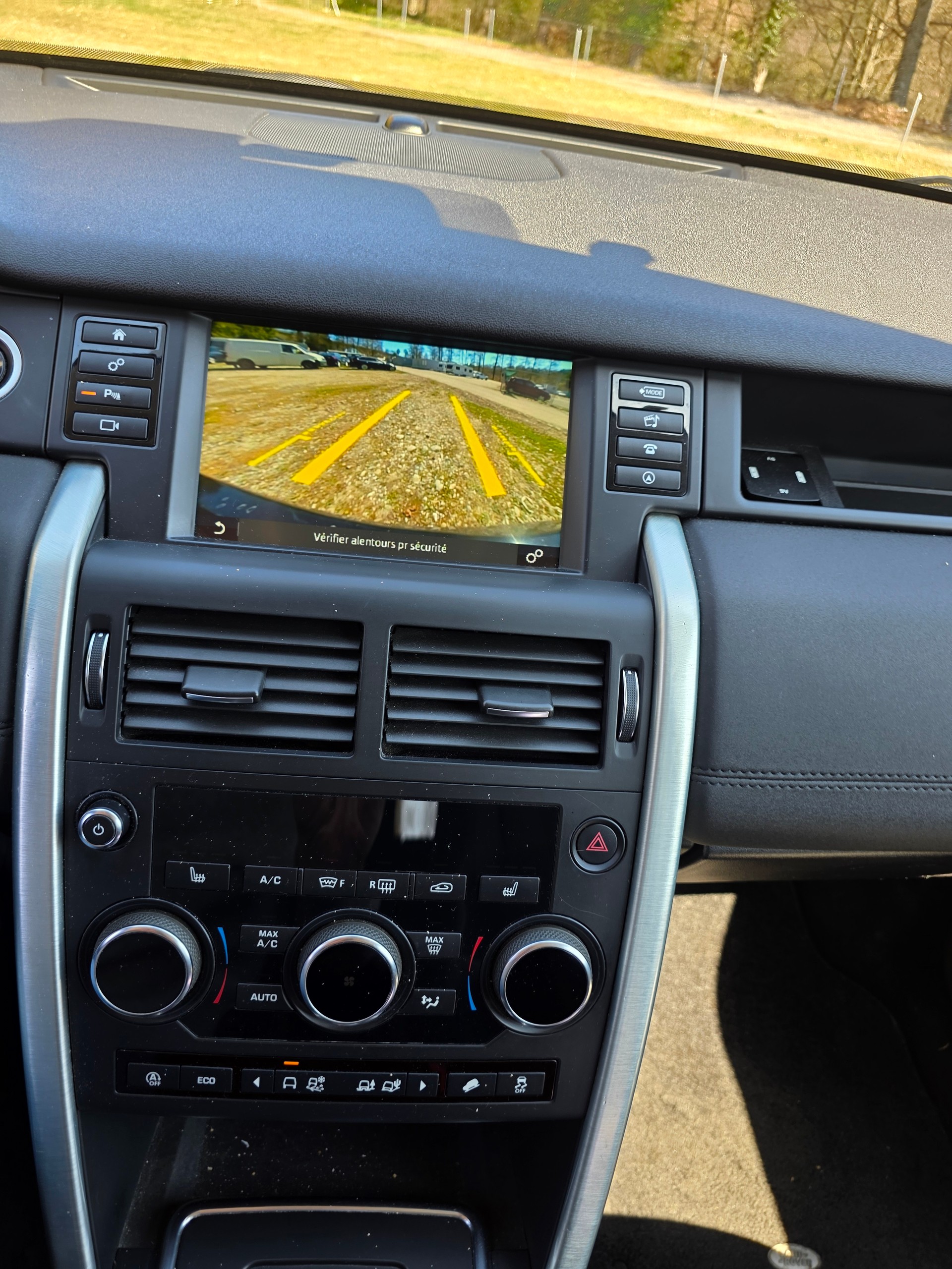 LAND ROVER Discovery Sport 2.0 Si4 HSE Luxury AT9-image-8