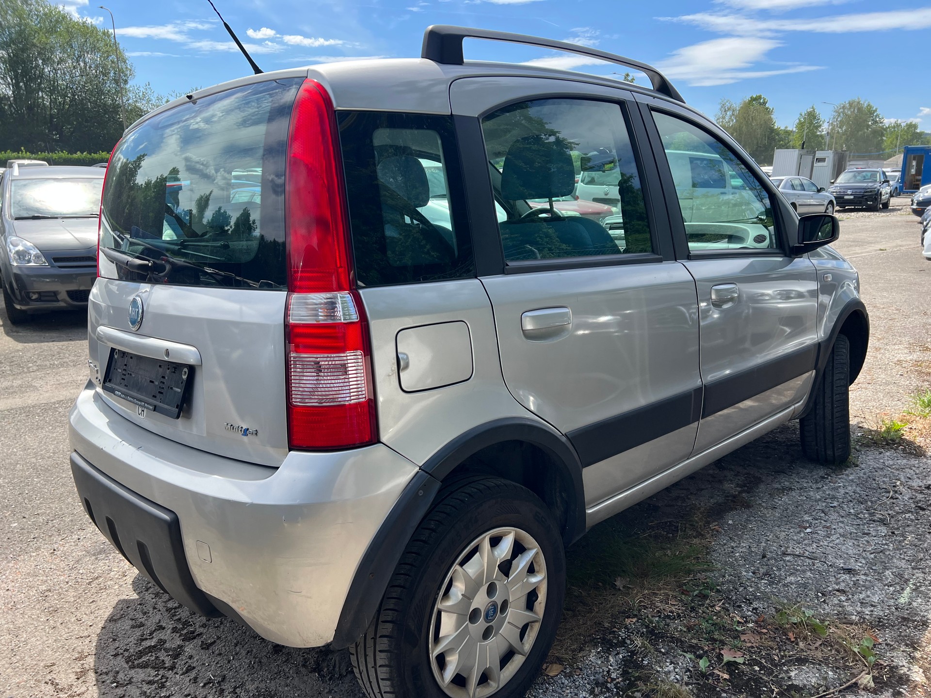 FIAT Panda 1.3 16V JTD Cross 4x4-image-2