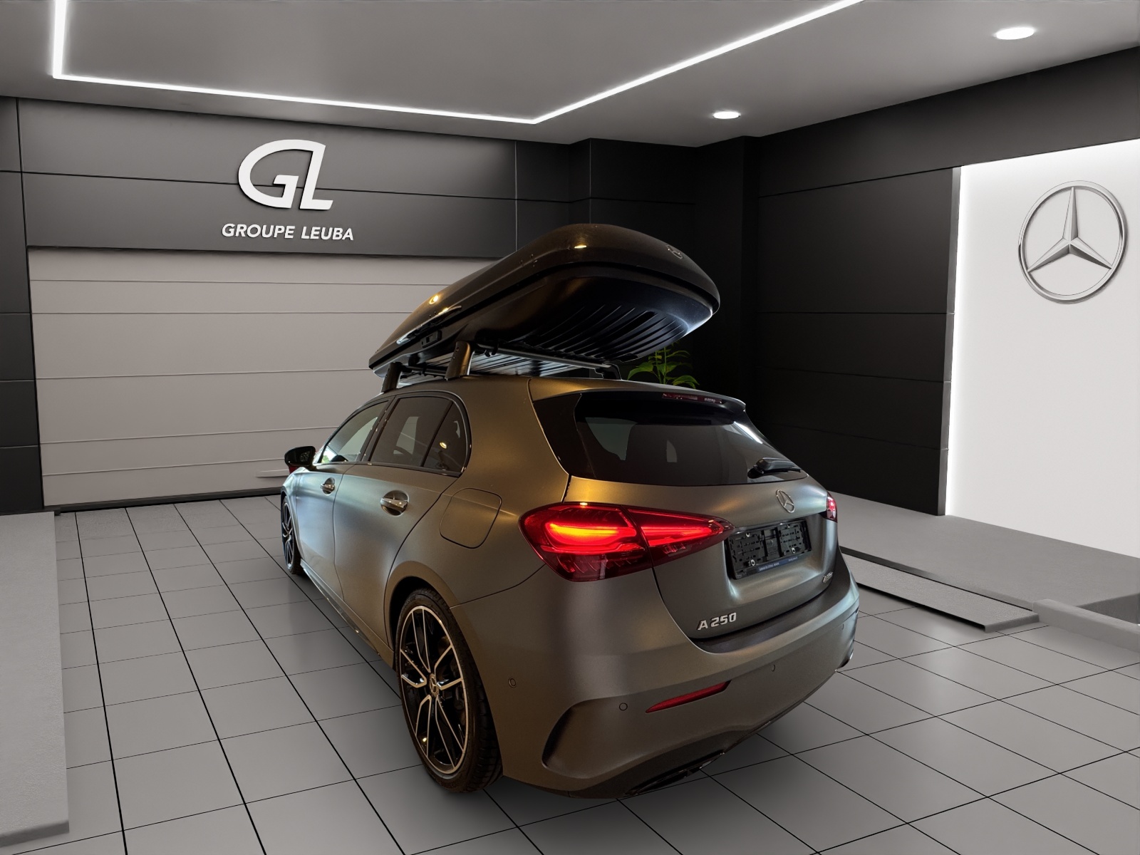 MERCEDES-BENZ A 250 4Matic 8G-DCT-showroom-element-3