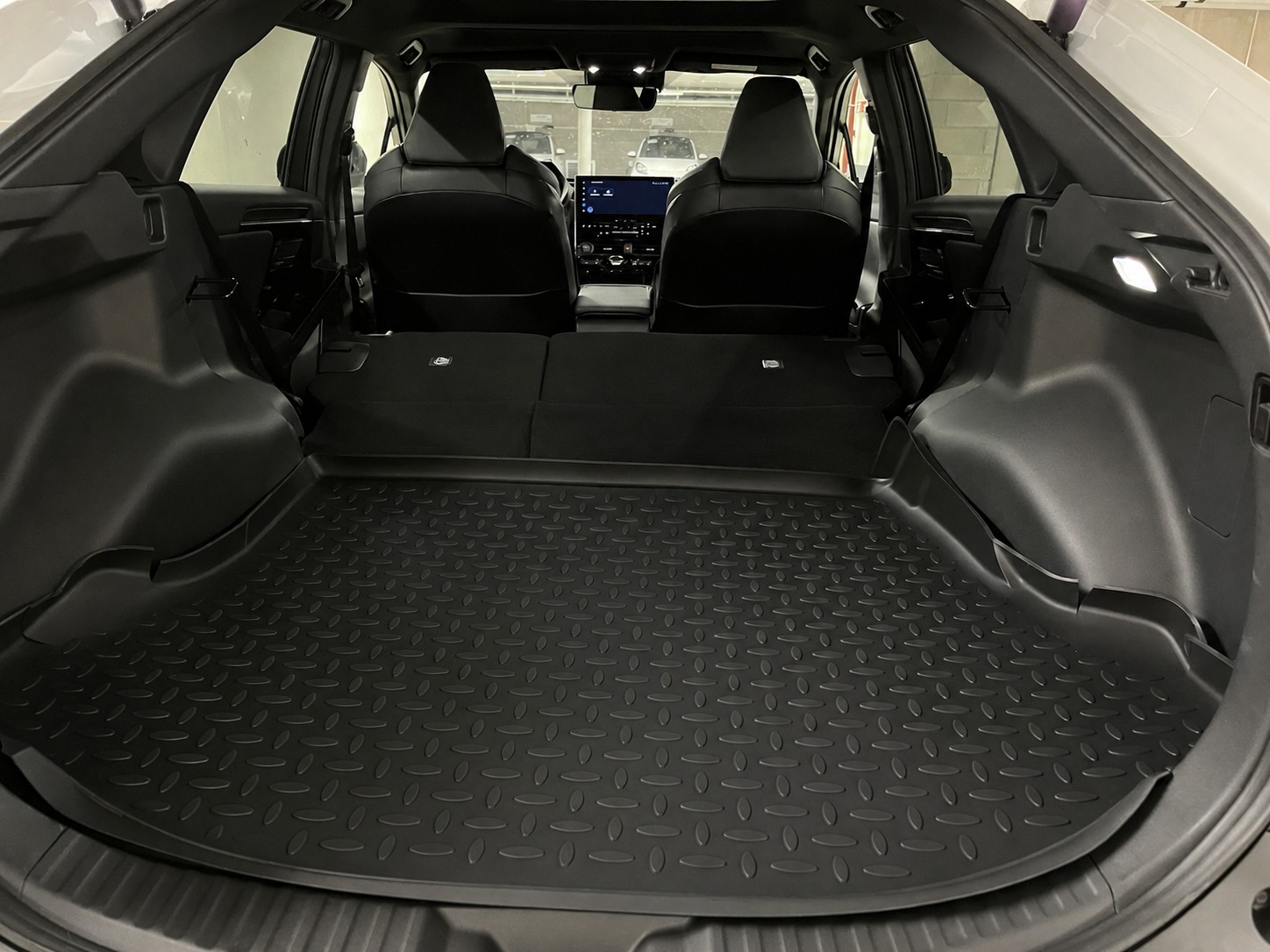TOYOTA bZ4X Style 71,4 kWh 4WD-image-18