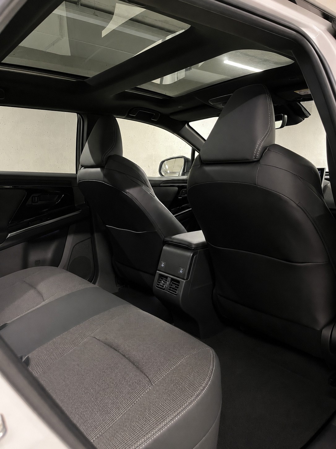 TOYOTA bZ4X Style 71,4 kWh 4WD-image-19