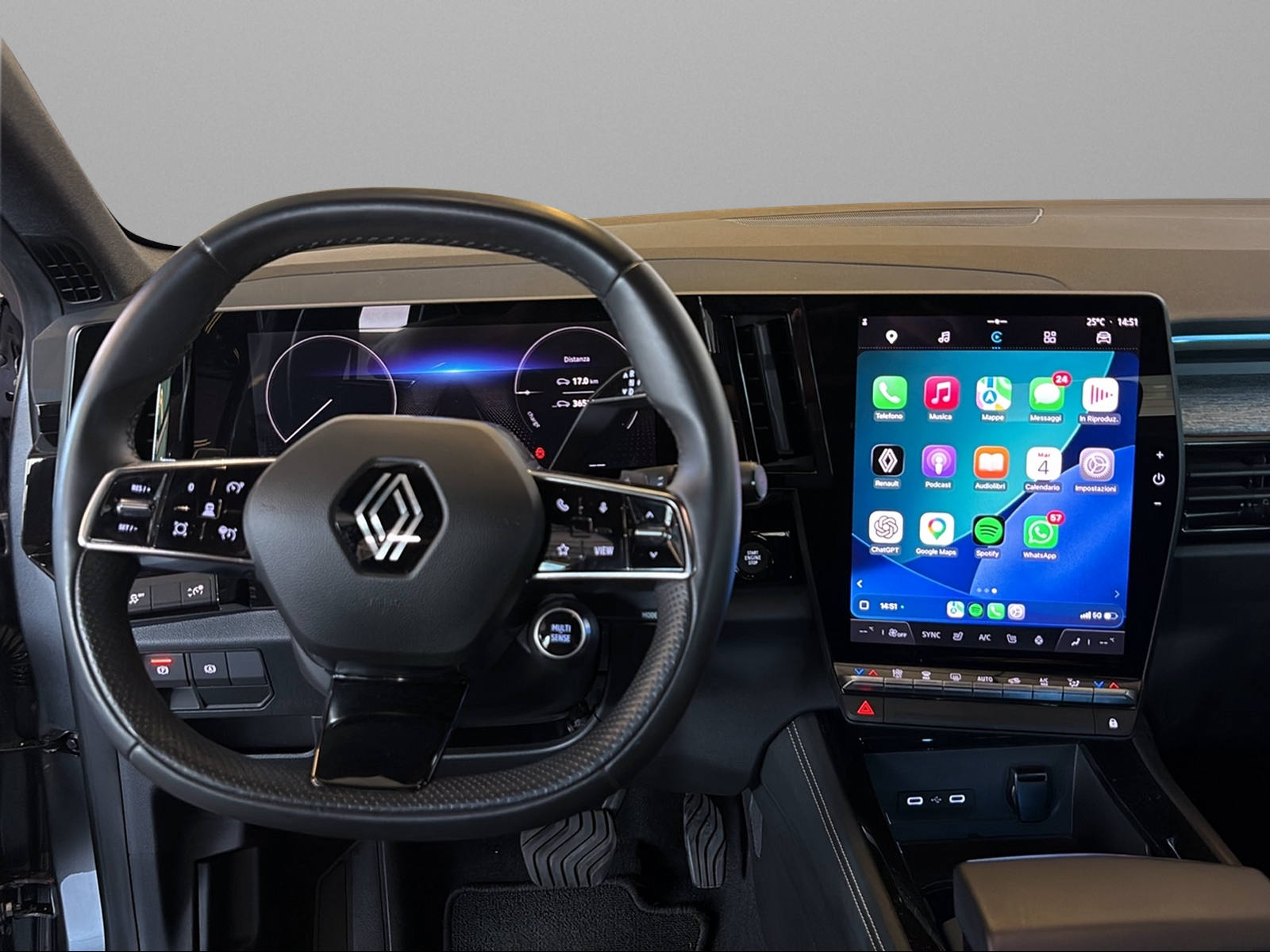 RENAULT Austral 1.2 HEV 200 Techno A-image-11