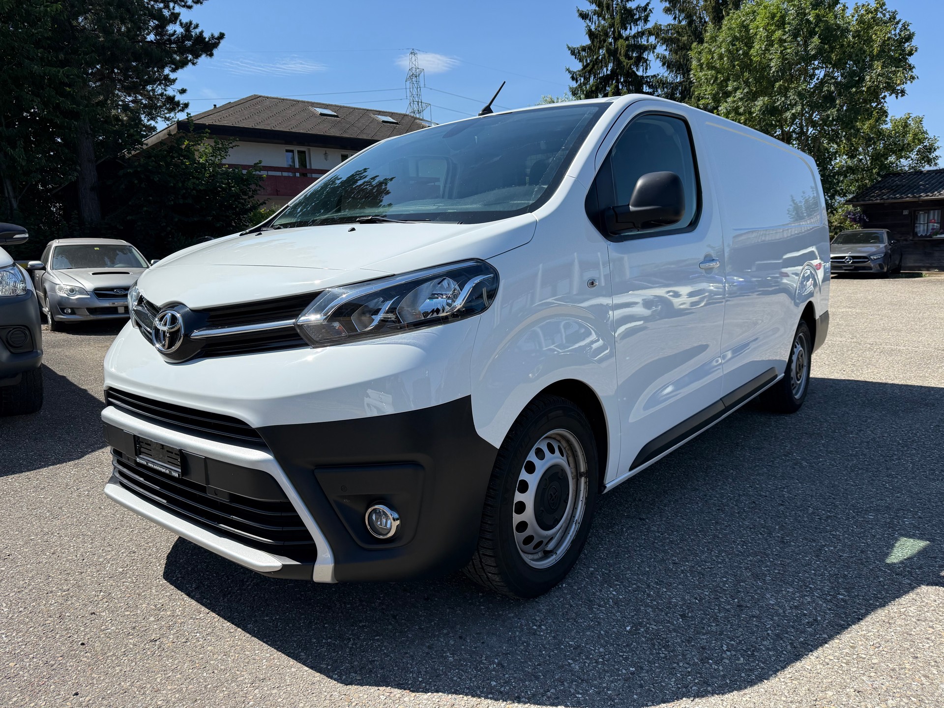 TOYOTA Proace 2.0D Glass Van Long L2 Comfort