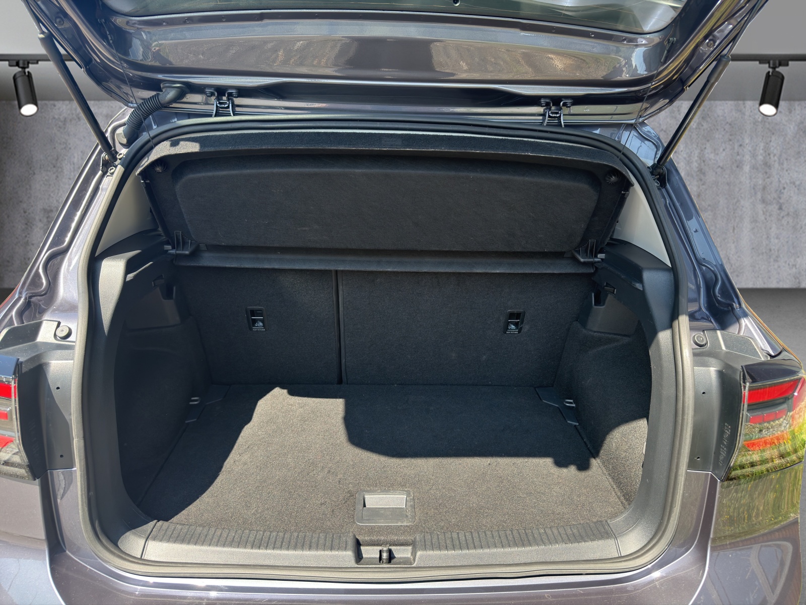 VW T-Cross 1.0 TSI EVO Life DSG-image-11