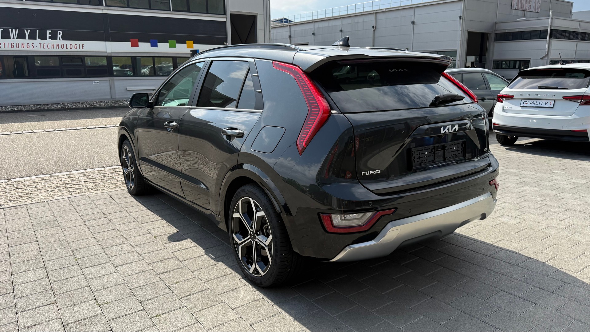 KIA Niro 1.6GDi Hybrid DCT Style-image-15