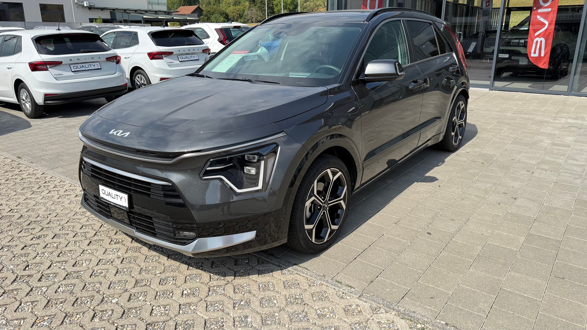 KIA Niro 1.6GDi Hybrid DCT Style-showroom-element-2