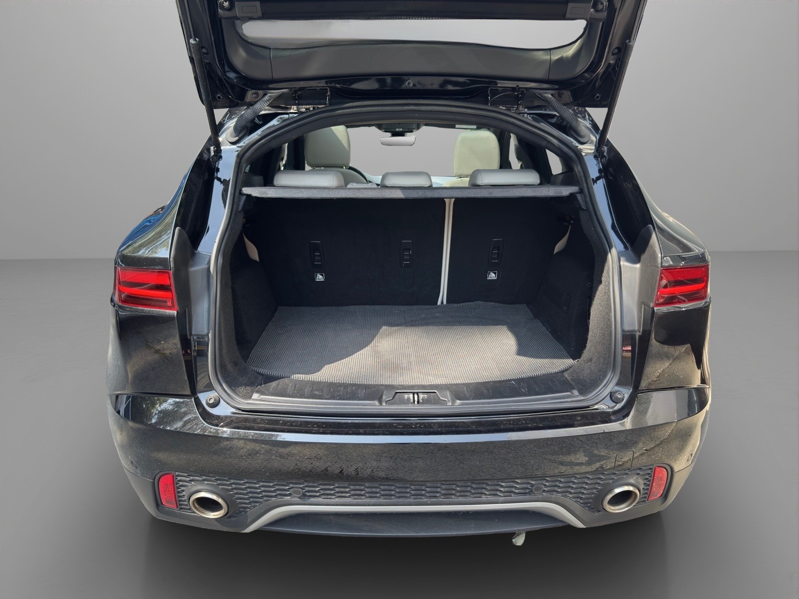 JAGUAR E-Pace P200 R-Dynamic S AWD Automatik-image-11