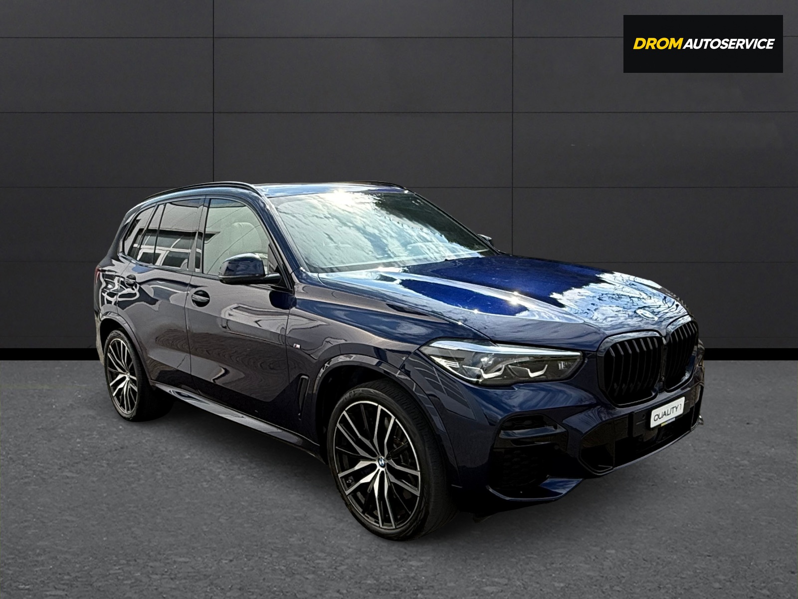 BMW X5 xDrive 48V 40d M Sport Steptronic-showroom-element-1