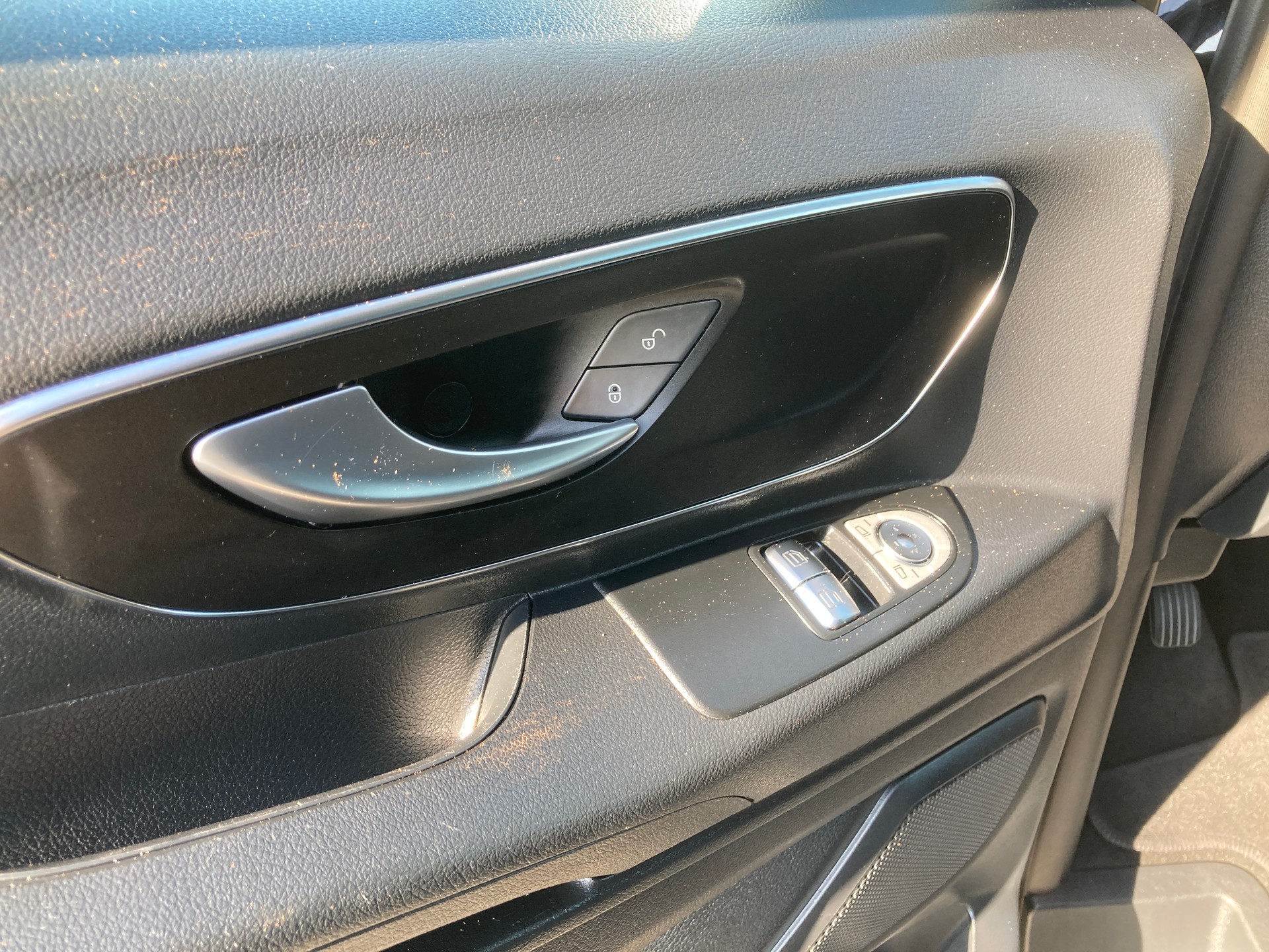 MERCEDES-BENZ Vito 116 CDI Tourer 4Matic 9G-Tronic 9 Sitzer-image-9