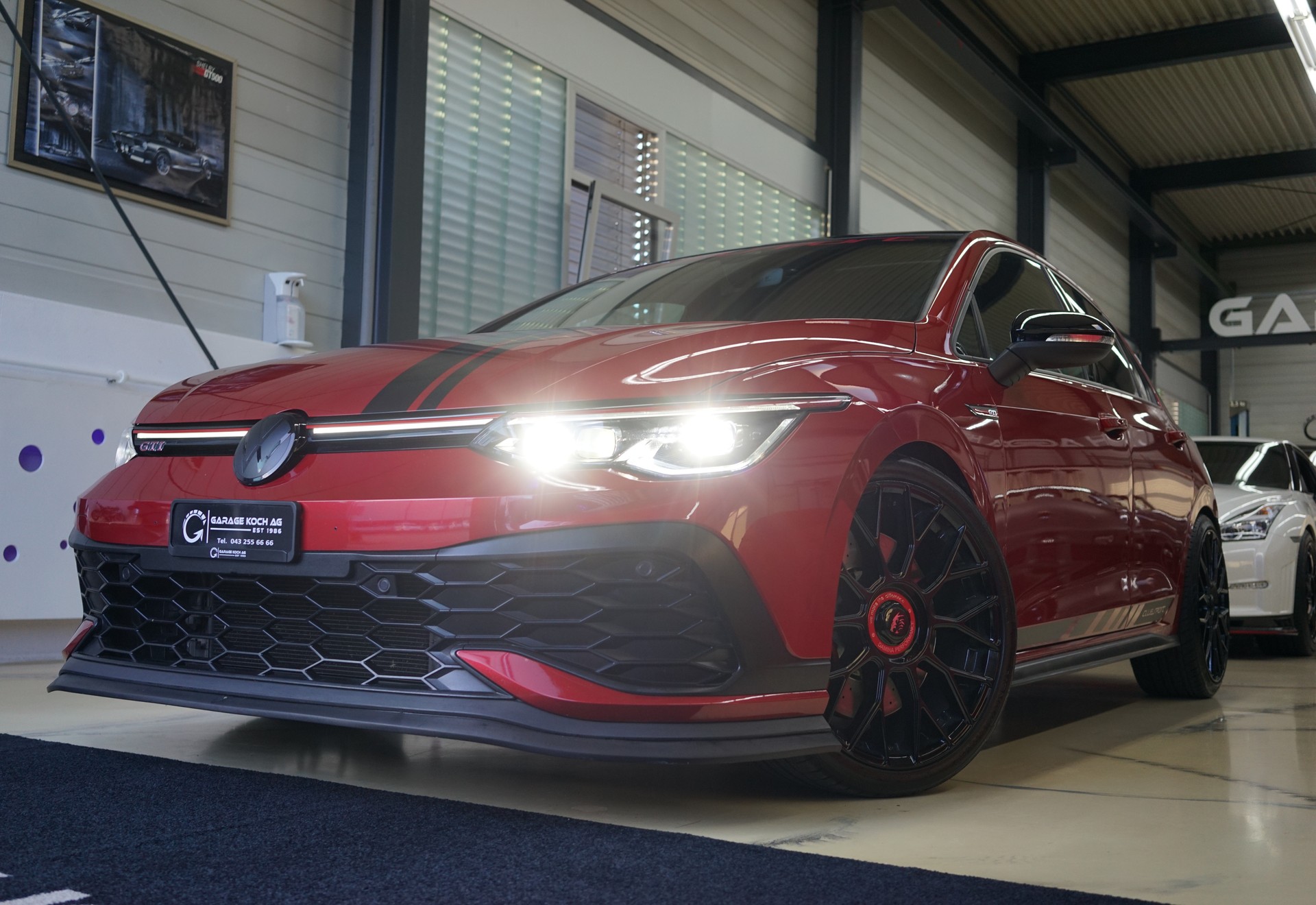 VW Golf 2.0 TSI GTI Clubsport DSG-showroom-element-1