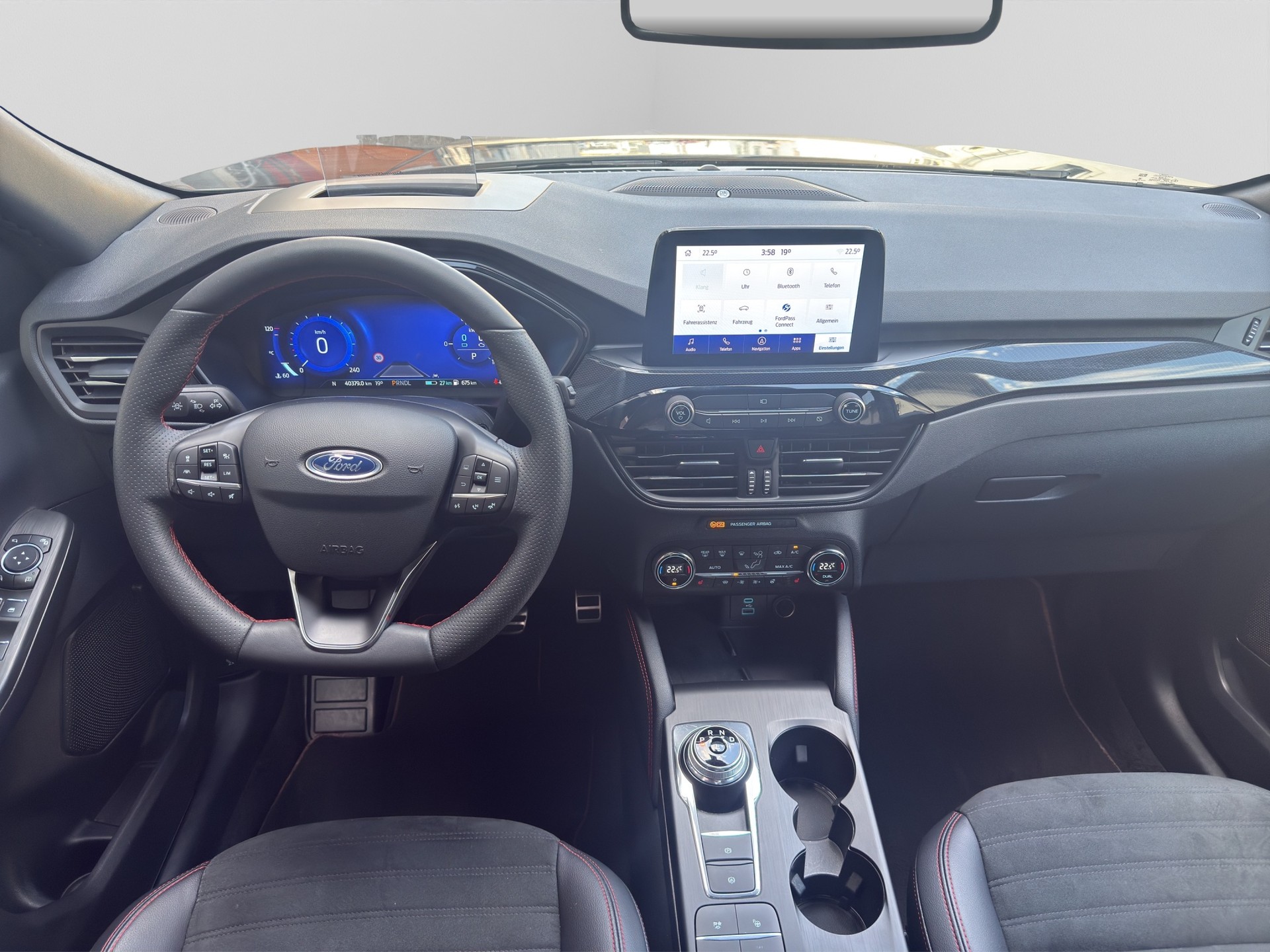FORD Kuga 2.5 PHEV ST-LineX2WD-image-10