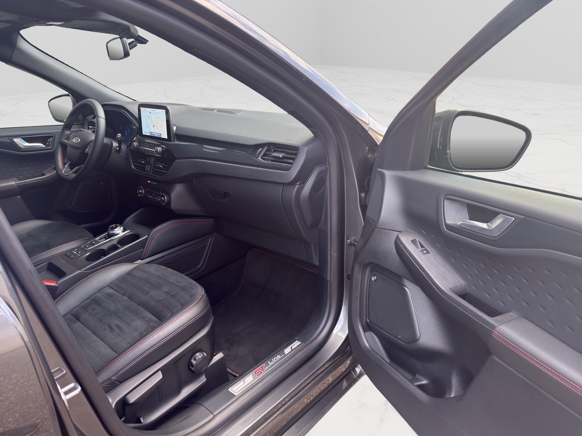 FORD Kuga 2.5 PHEV ST-LineX2WD-image-19