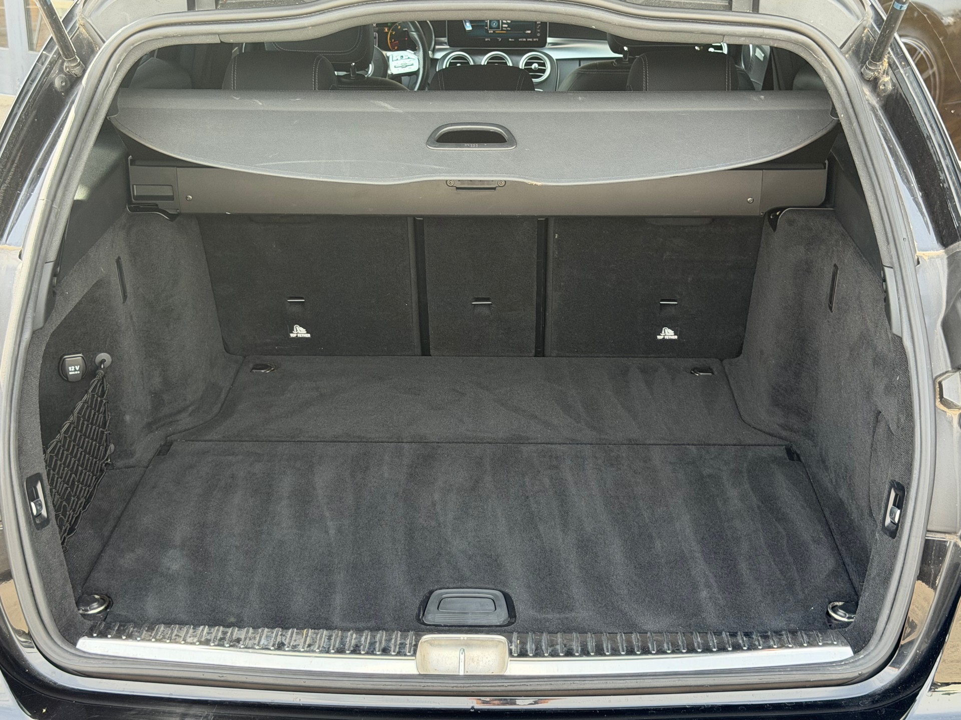 MERCEDES-BENZ C 200 AMG Line 4Matic 9G-Tronic-image-8
