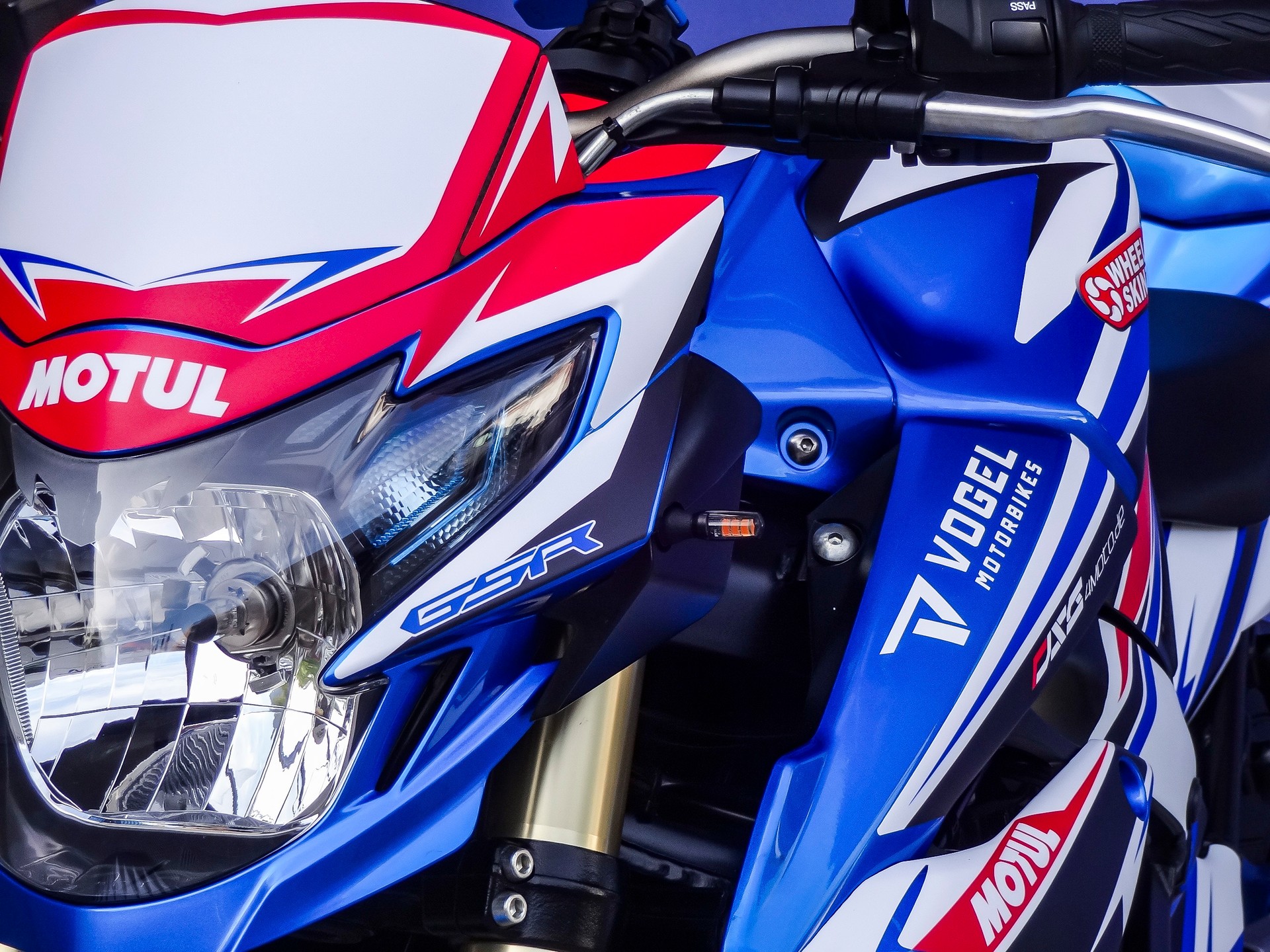 SUZUKI GSR 750 ABS Freegun (35kW)-image-8