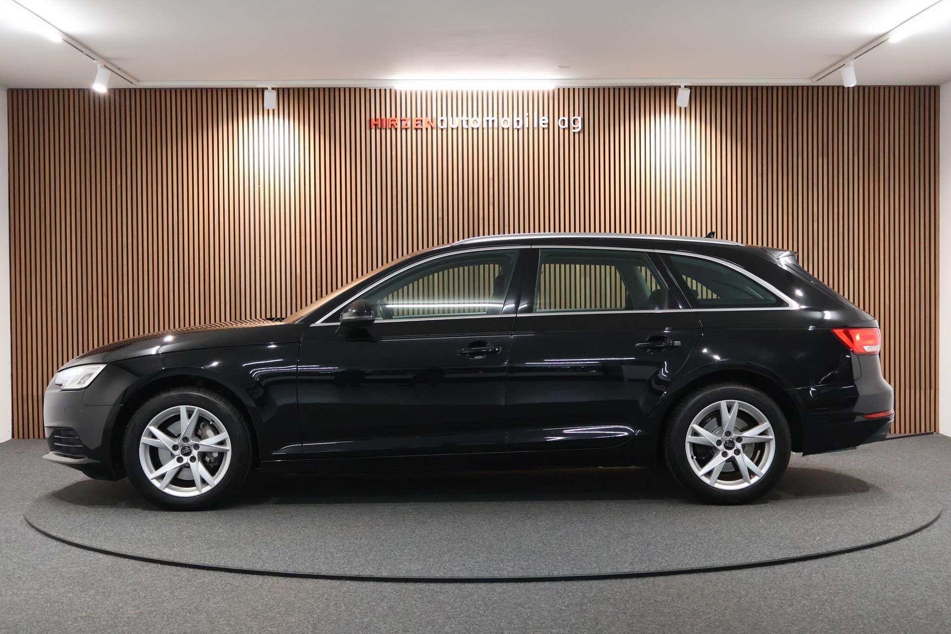 AUDI A4 Avant 2.0 TDI Sport quattro S-tronic-showroom-element-1