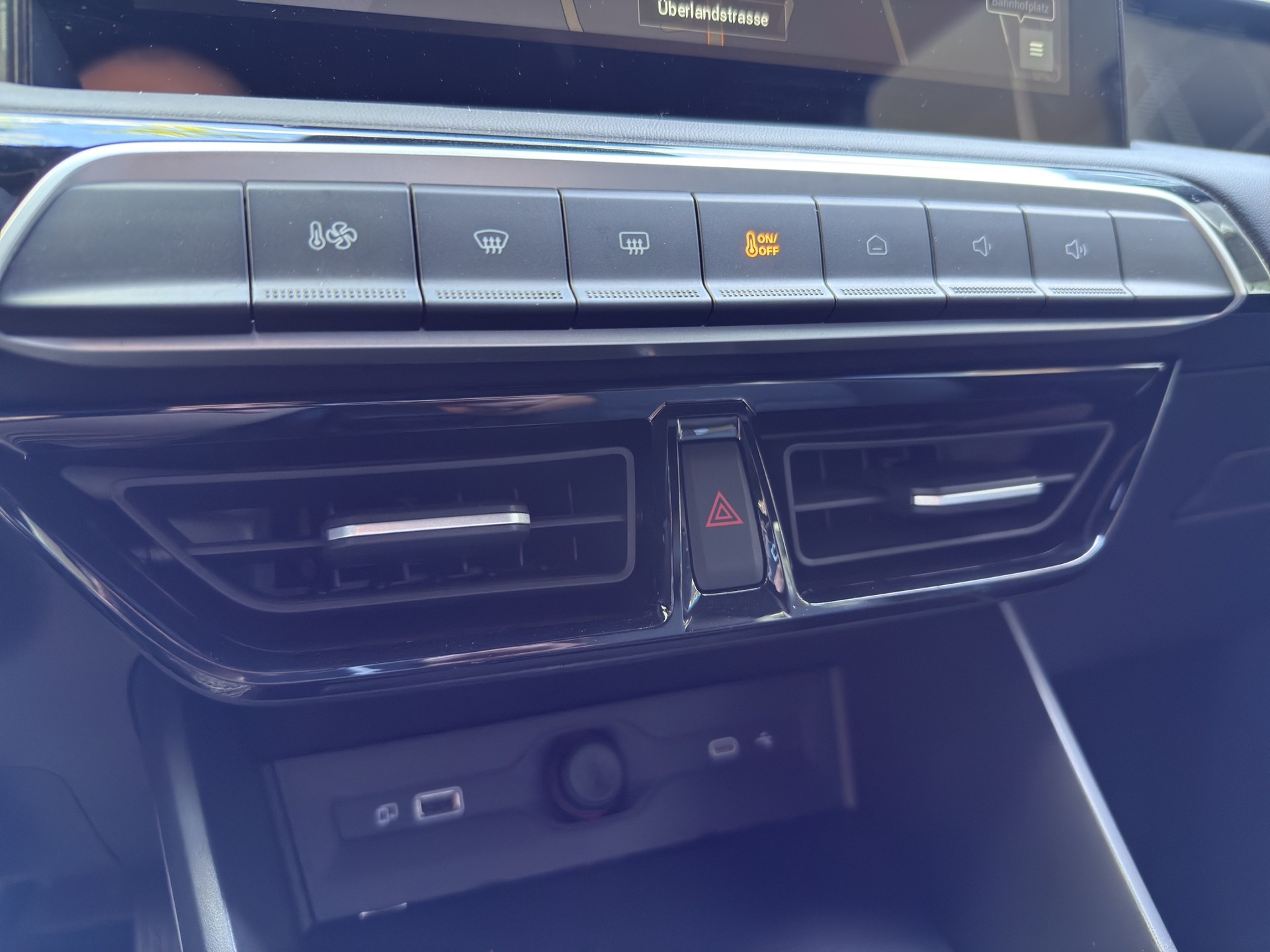 MG 3 1.5 Hybrid Luxury Aut. Modell 2026-image-12