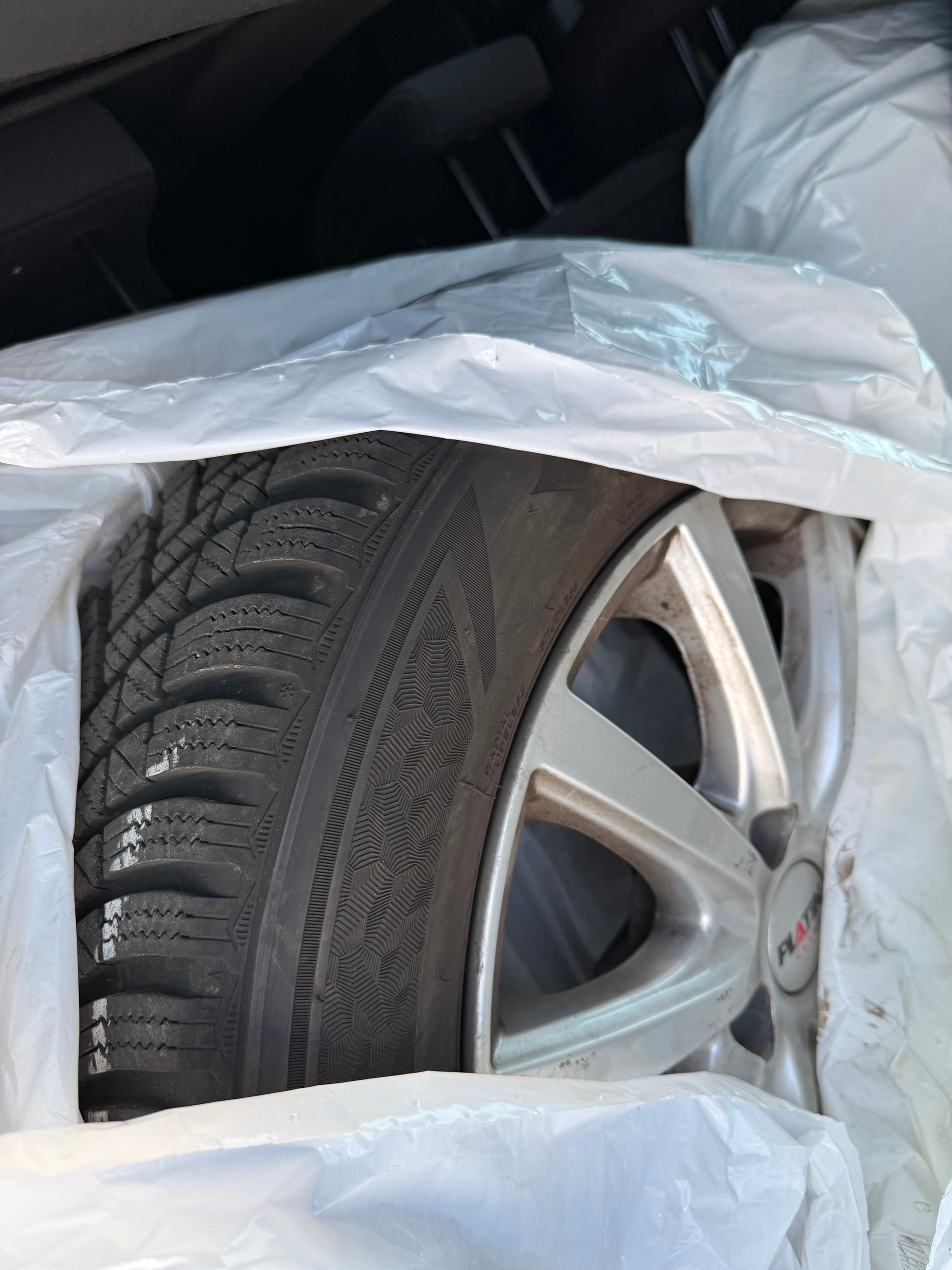 PEUGEOT 208 1.2 PureTech Active EAT6-image-11