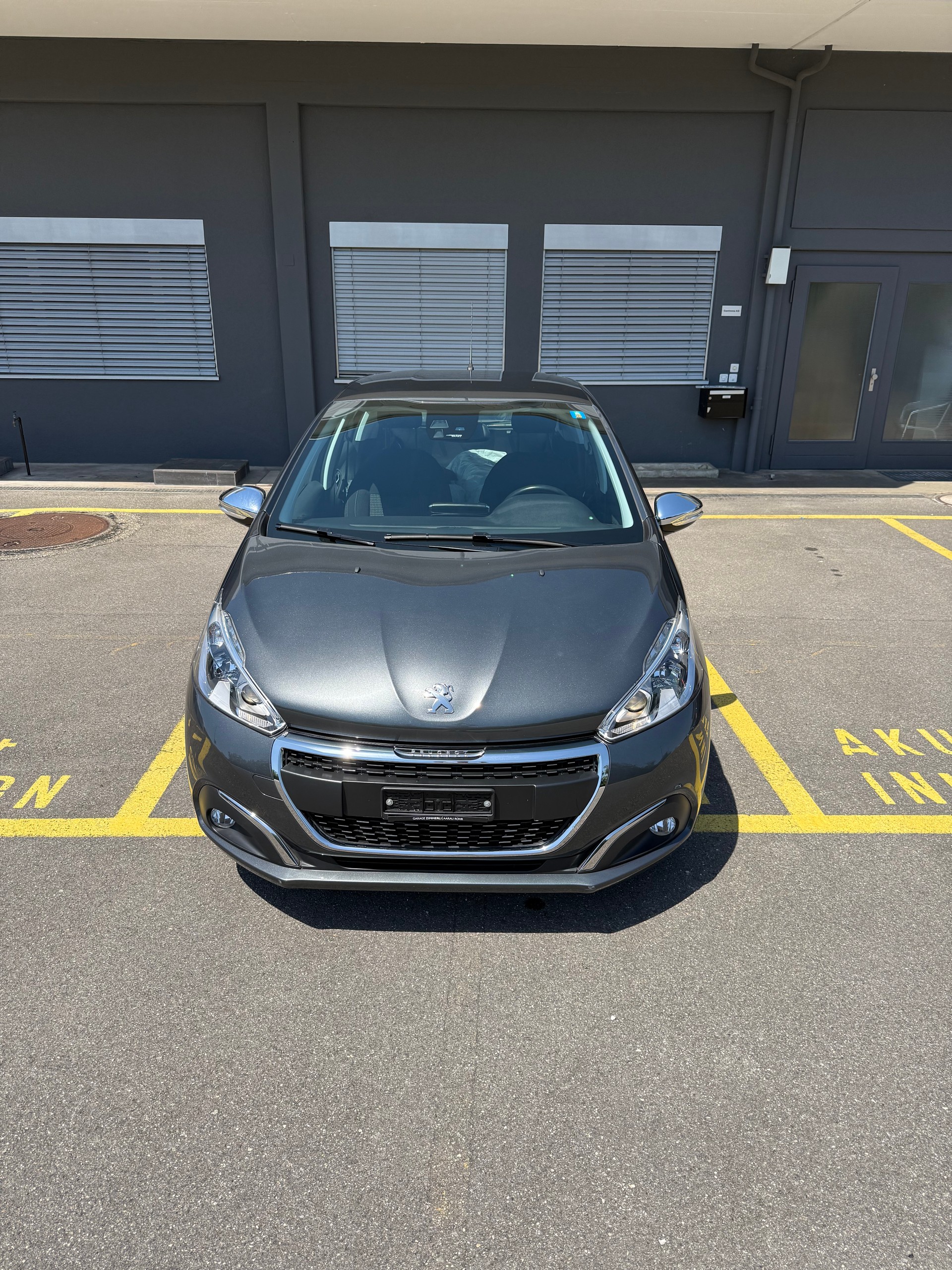 PEUGEOT 208 1.2 PureTech Active EAT6-image-1