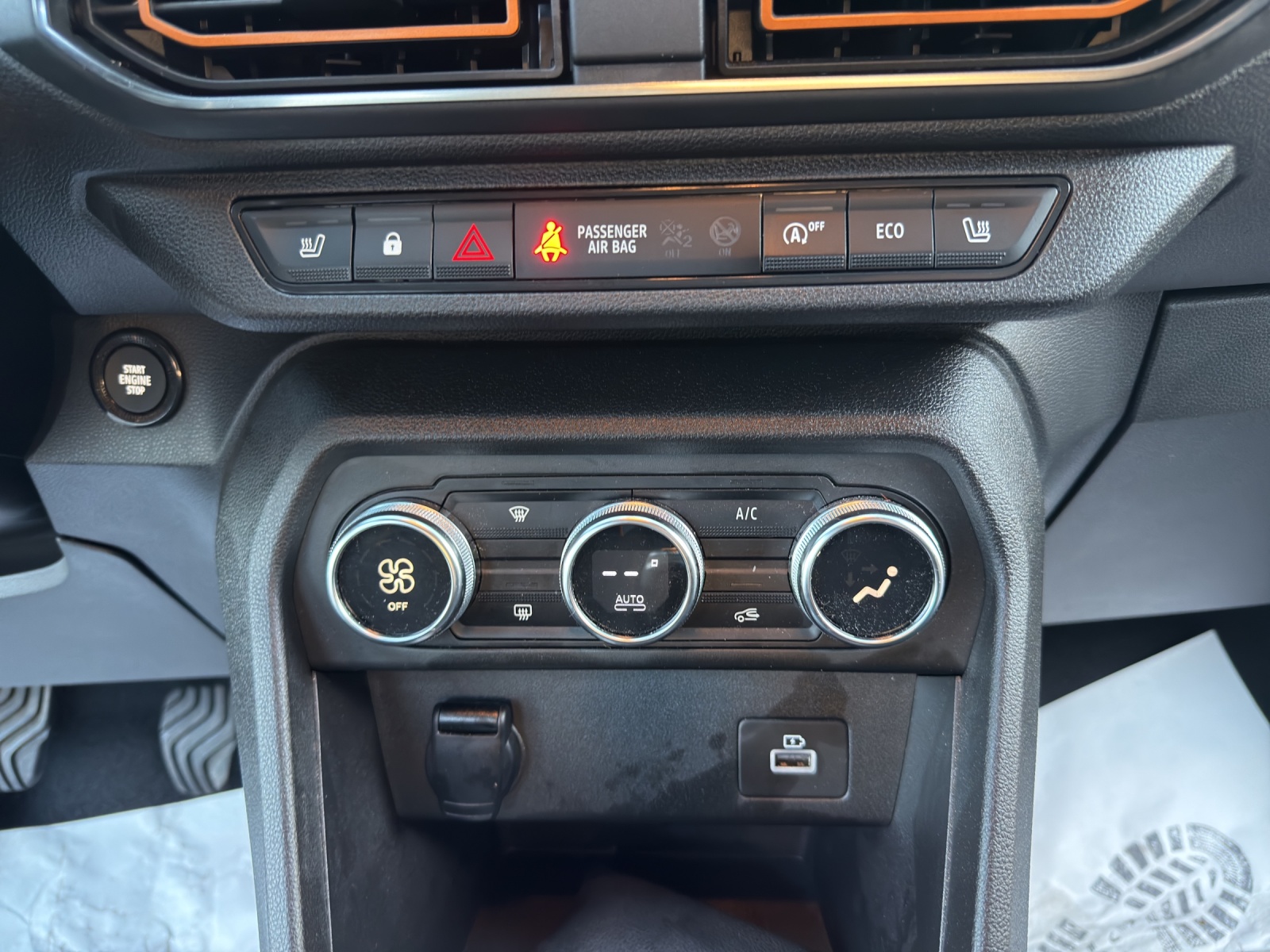 DACIA Sandero Stepway TCe 90 Comfort-image-15