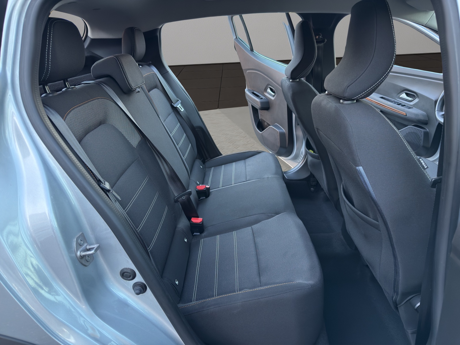 DACIA Sandero Stepway TCe 90 Comfort-image-17