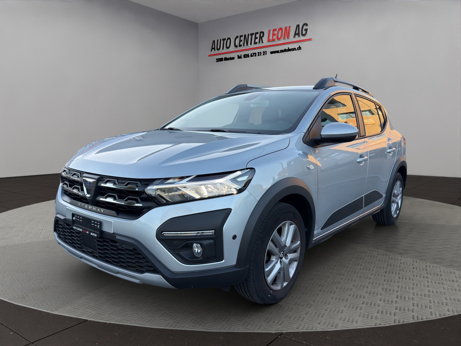 DACIA Sandero Stepway TCe 90 Comfort-showroom-element-1