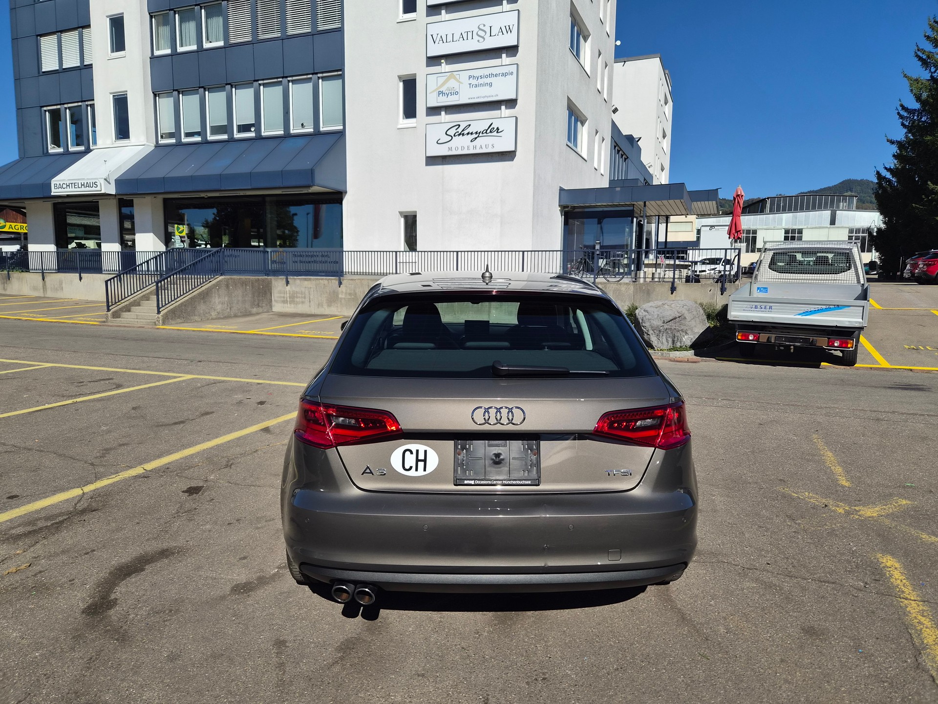 AUDI A3 Sportback 1.4 TFSI Ambition-showroom-element-2