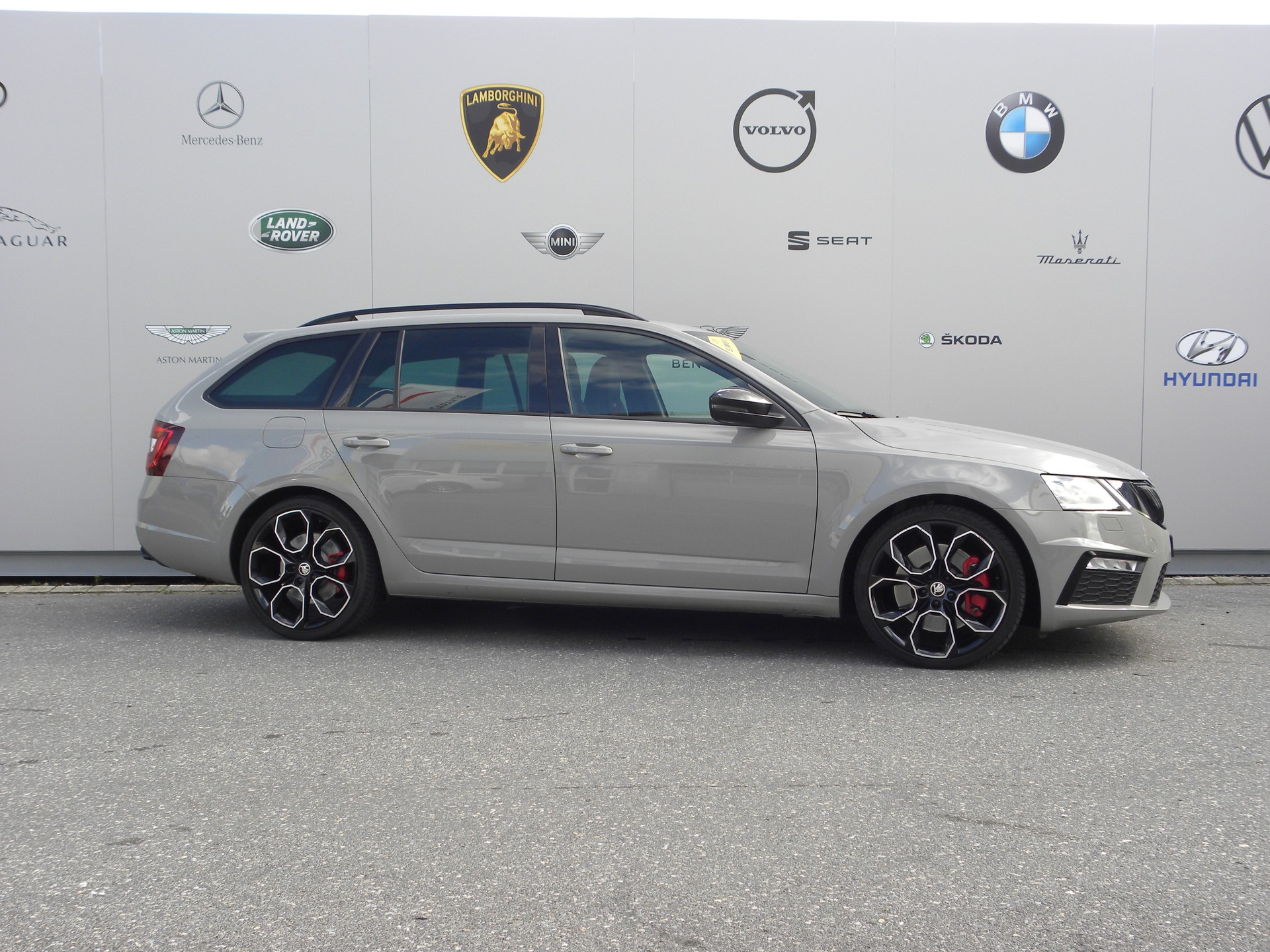 SKODA Octavia Combi 2.0 TSI RS DSG-image-4