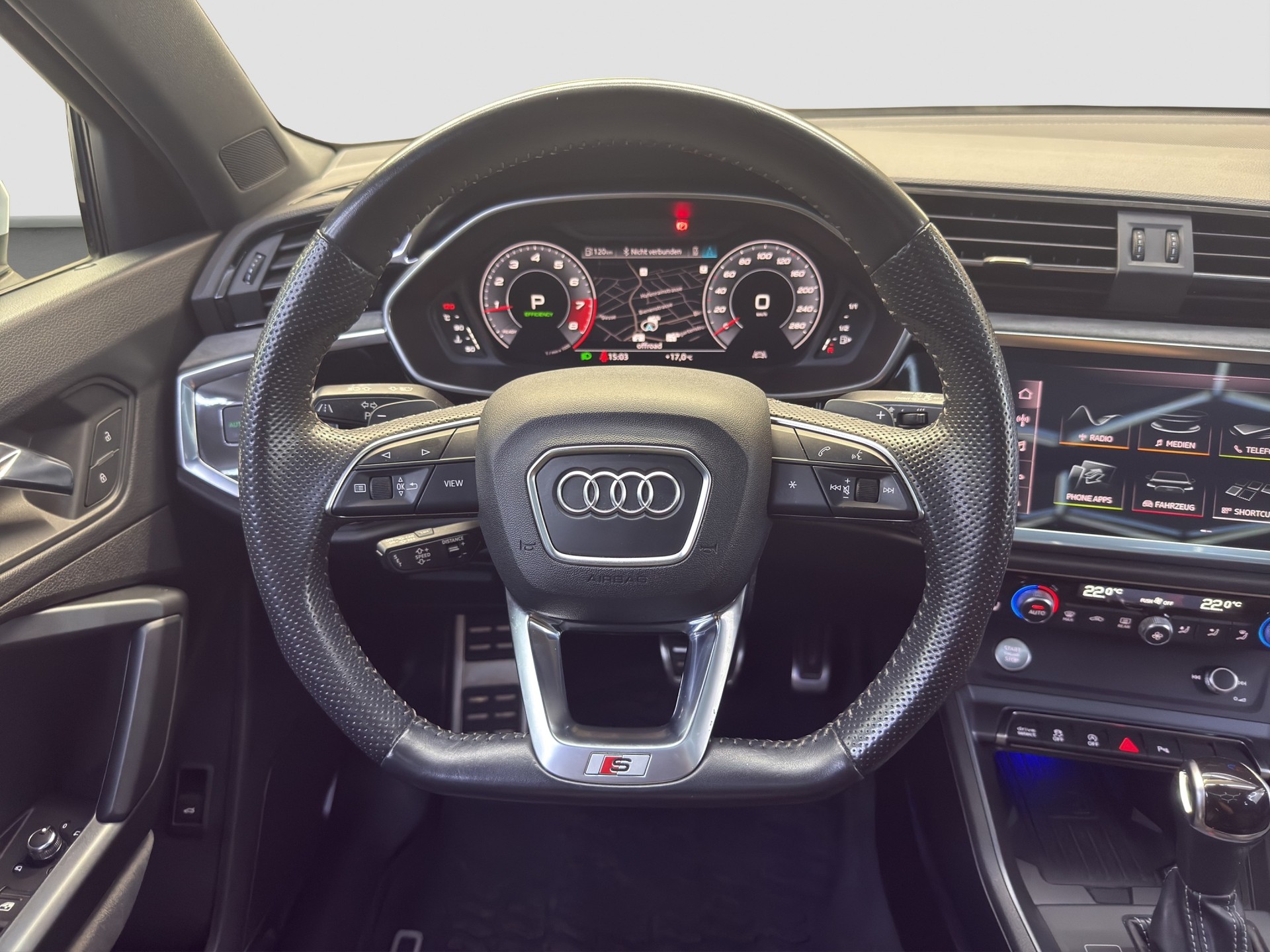 AUDI Q3 45 TFSI S line quattro S-tronic-image-14