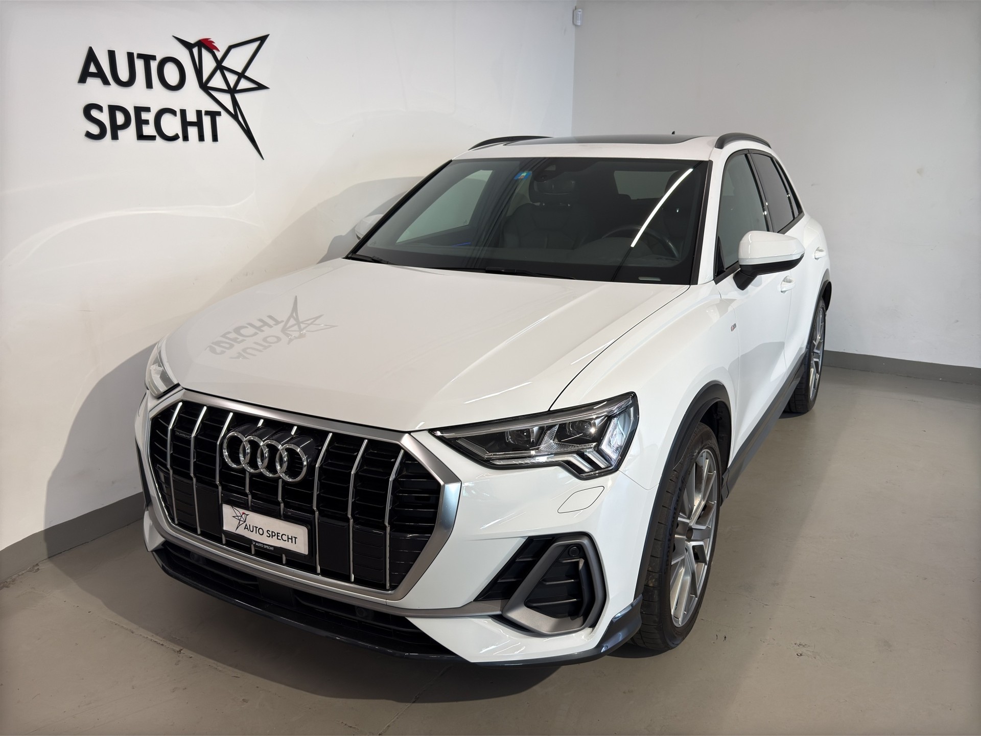 AUDI Q3 45 TFSI S line quattro S-tronic