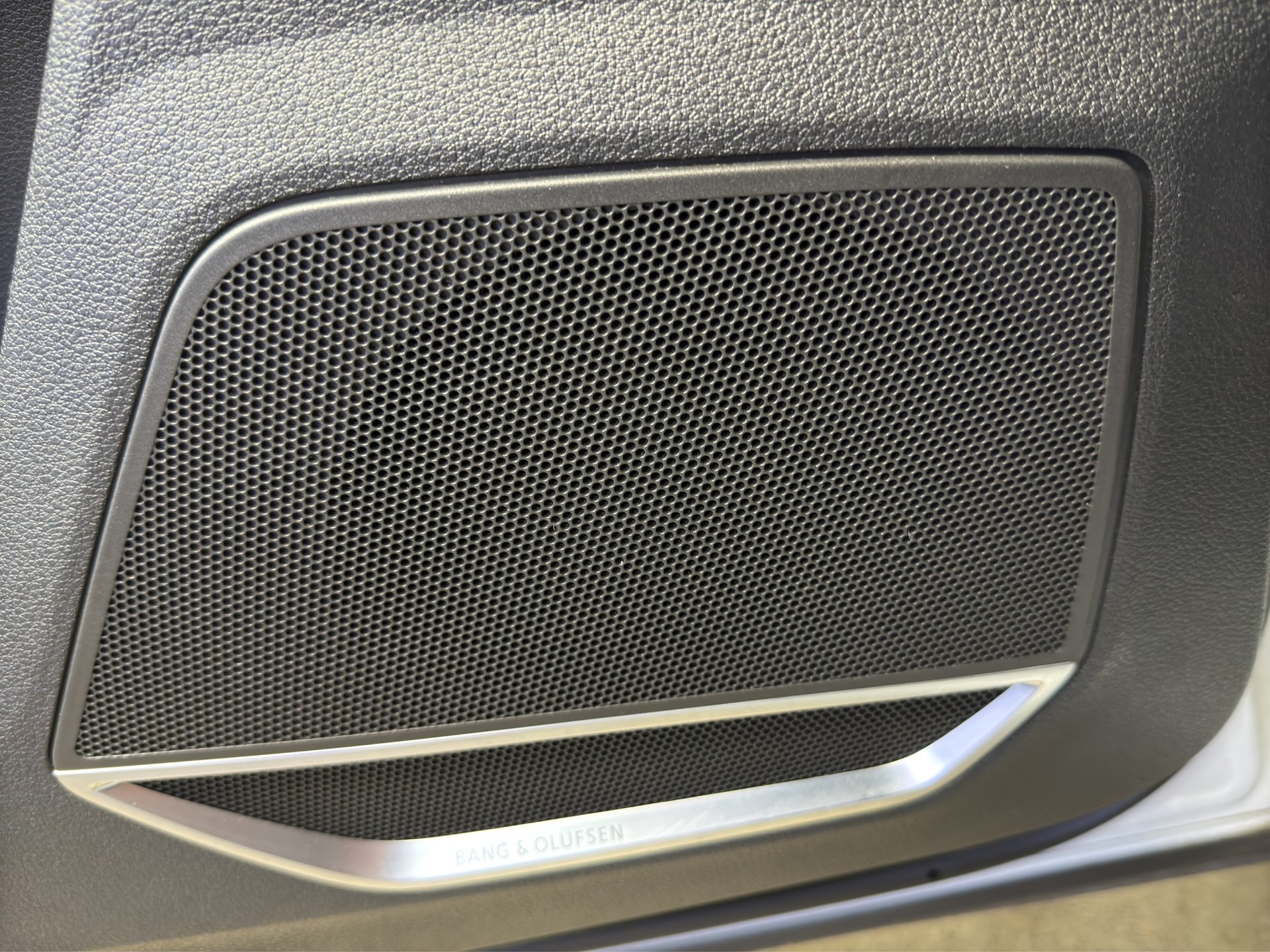 AUDI Q3 45 TFSI S line quattro S-tronic-image-11