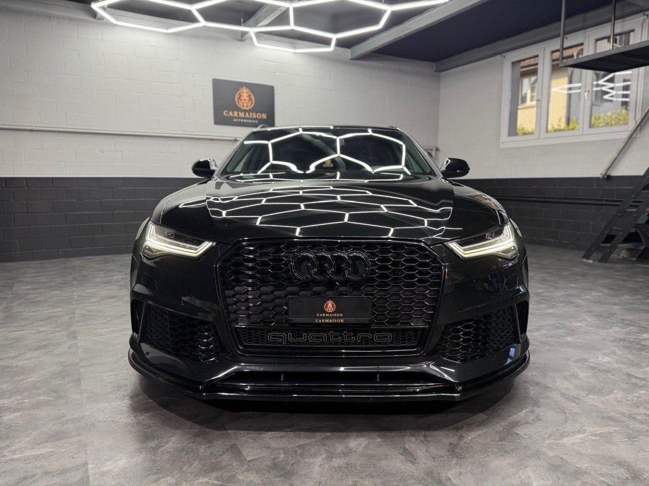 AUDI RS6 Avant 4.0 TFSI V8 quattro | CH-Auto | Milltek Auspuff | Carbon | Luftfahrwerk | Head-Up Display | Panoramadach | Bose-showroom-element-1