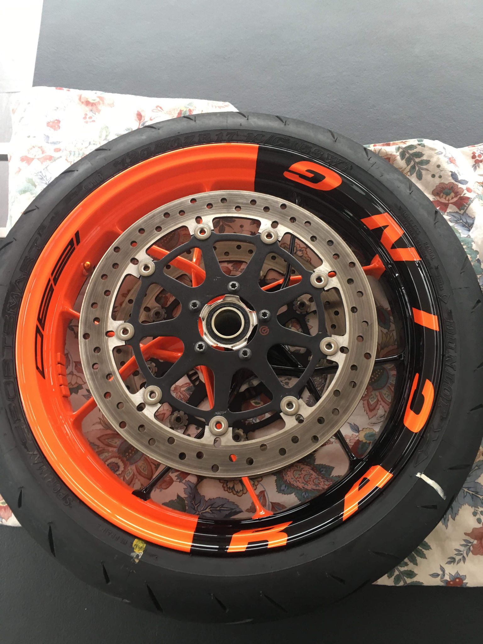 KTM 1290 Super Duke R-image-4