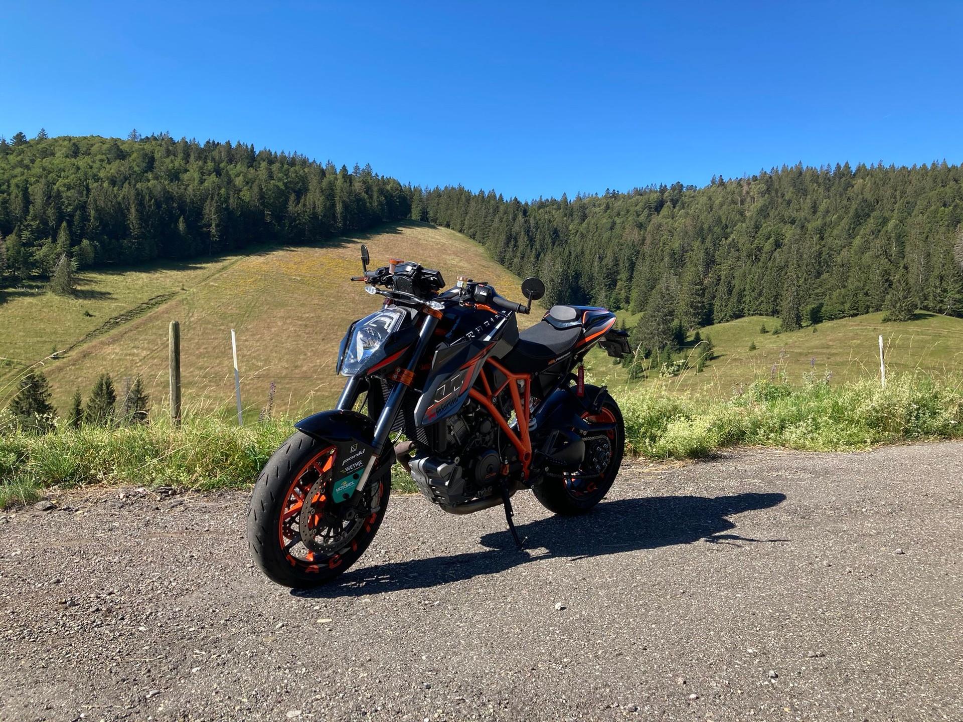 KTM 1290 Super Duke R-image-2