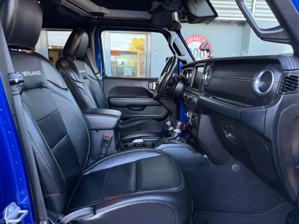 JEEP Wrangler 2.0 Overland Automatic-image-8