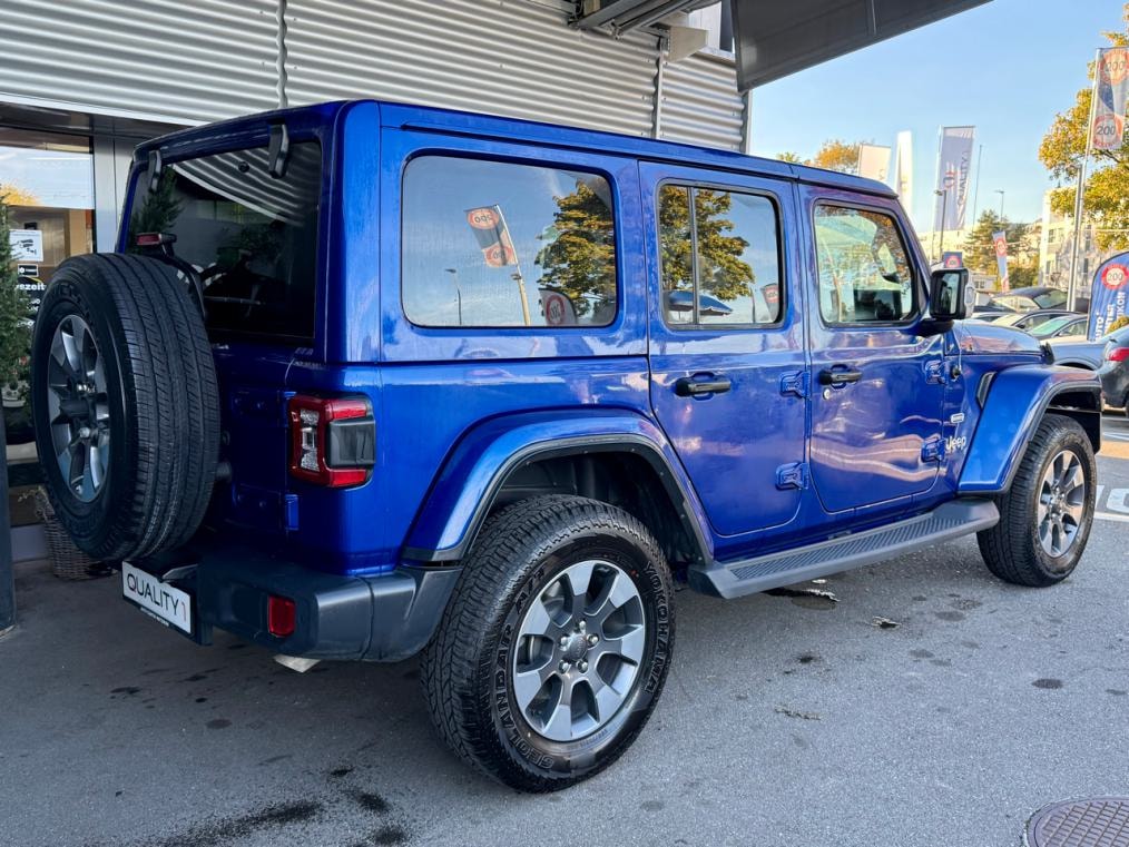 JEEP Wrangler 2.0 Overland Automatic-showroom-element-2