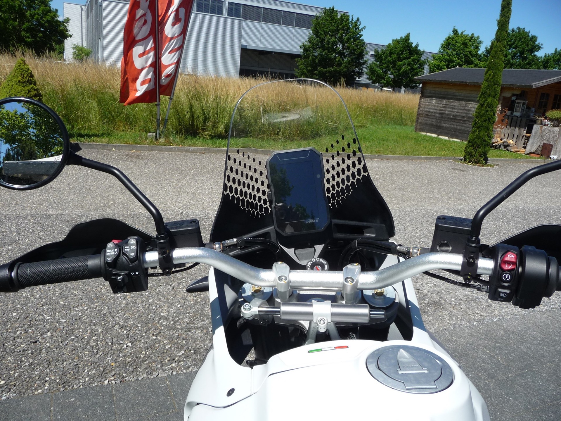 DUCATI DESERT X-image-3