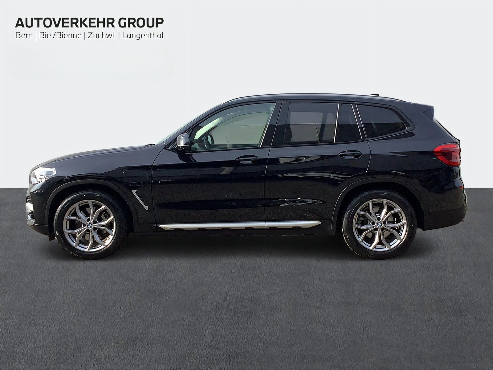 BMW X3 xDrive 30e xLine-showroom-element-3