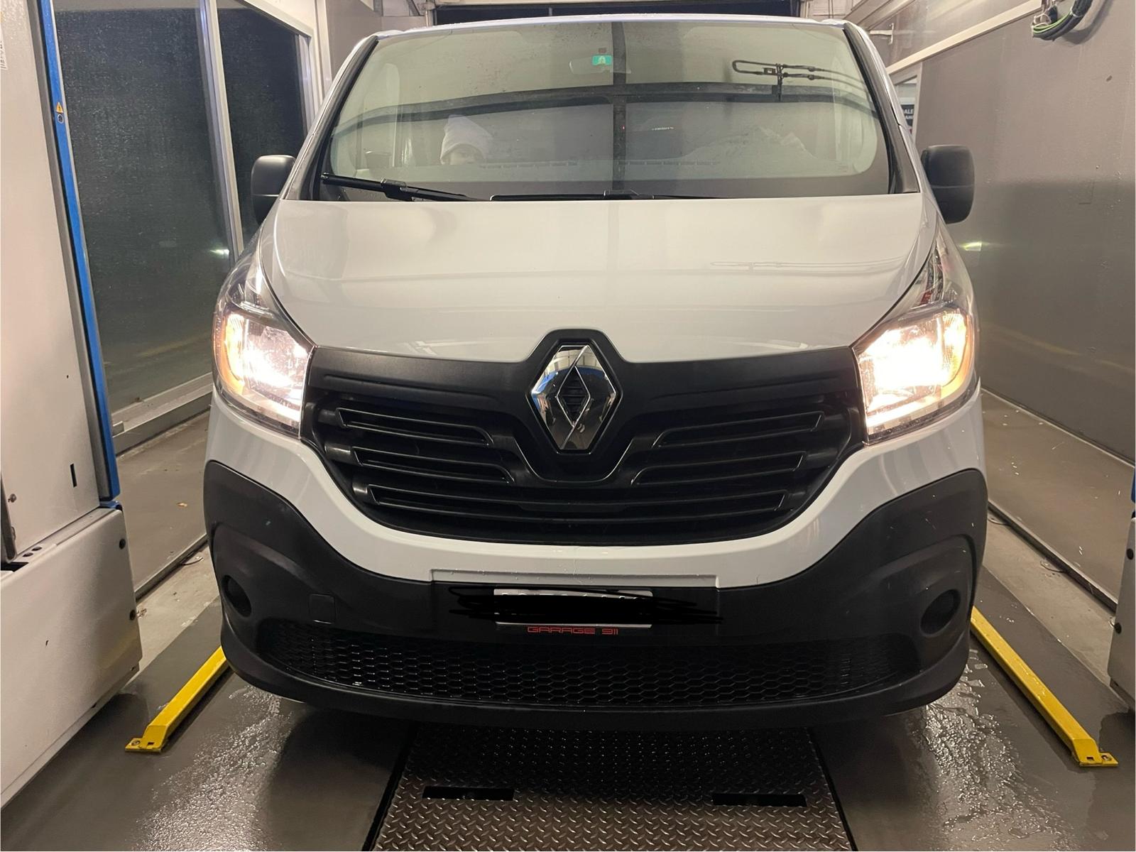 RENAULT Trafic 1.6 dCi 120 2.7t Access L2H1-image-1