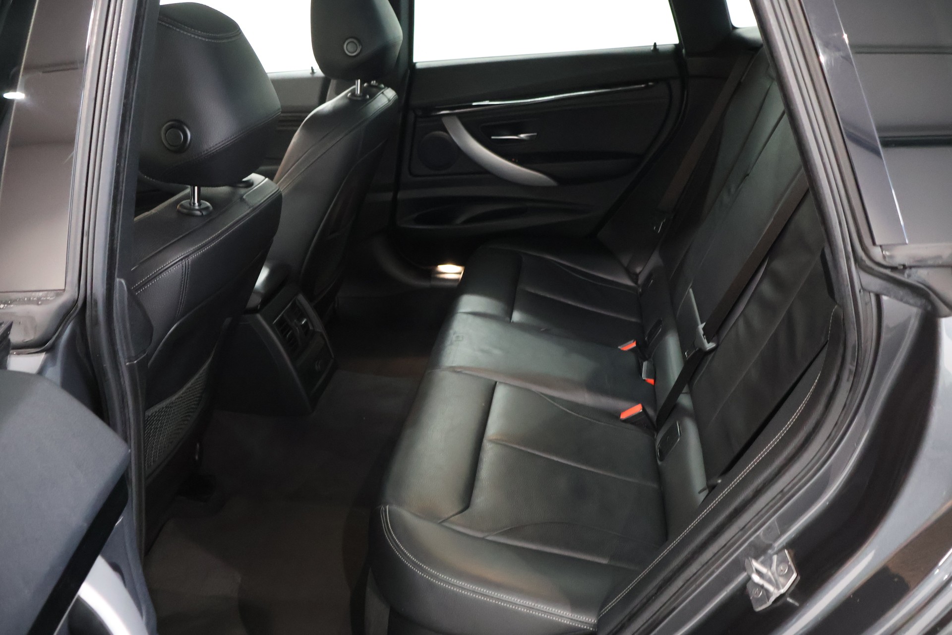 BMW 335d GT xDrive M Sport Steptronic-image-11
