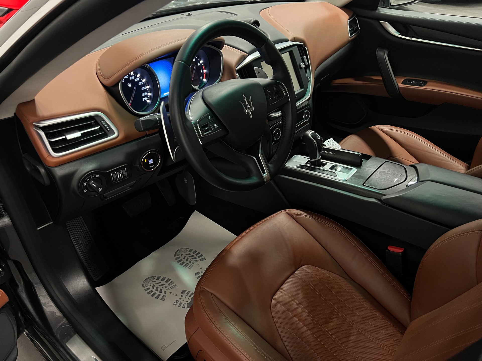 MASERATI Ghibli 3.0 V6 Automatica-image-15