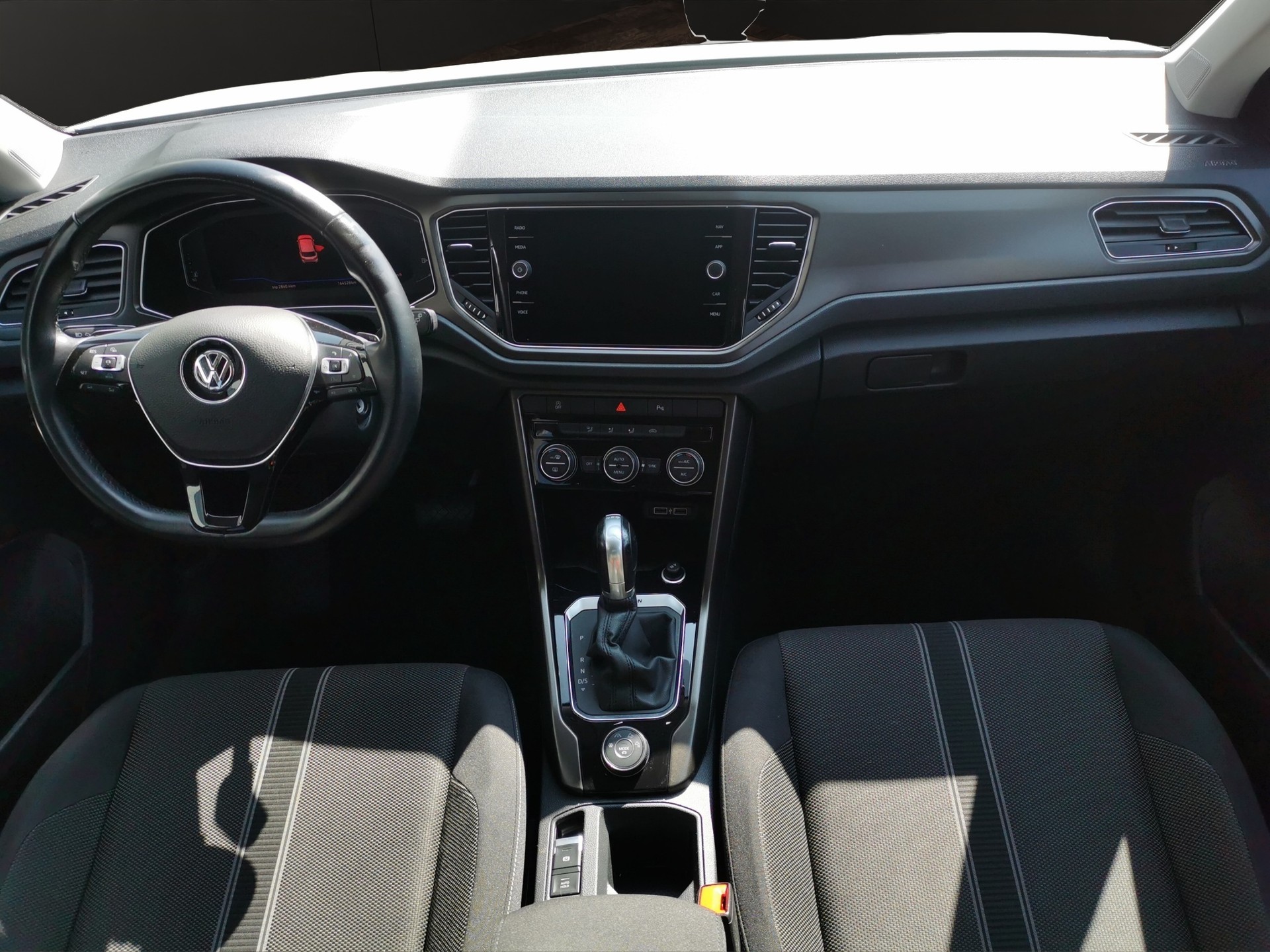 VW T-Roc 2.0 TDI SCR Advance DSG 4Motion-image-12