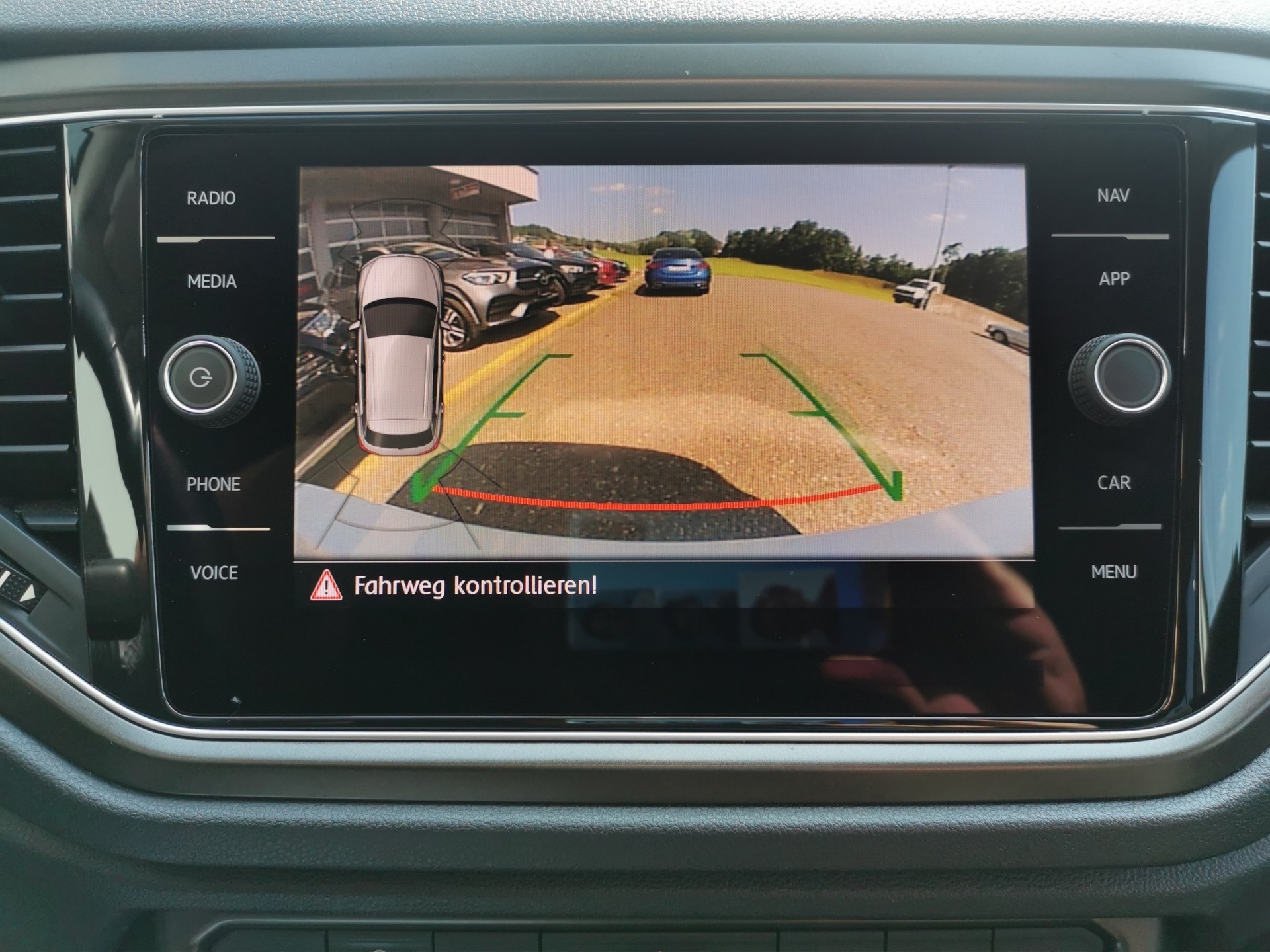 VW T-Roc 2.0 TDI SCR Advance DSG 4Motion-image-14