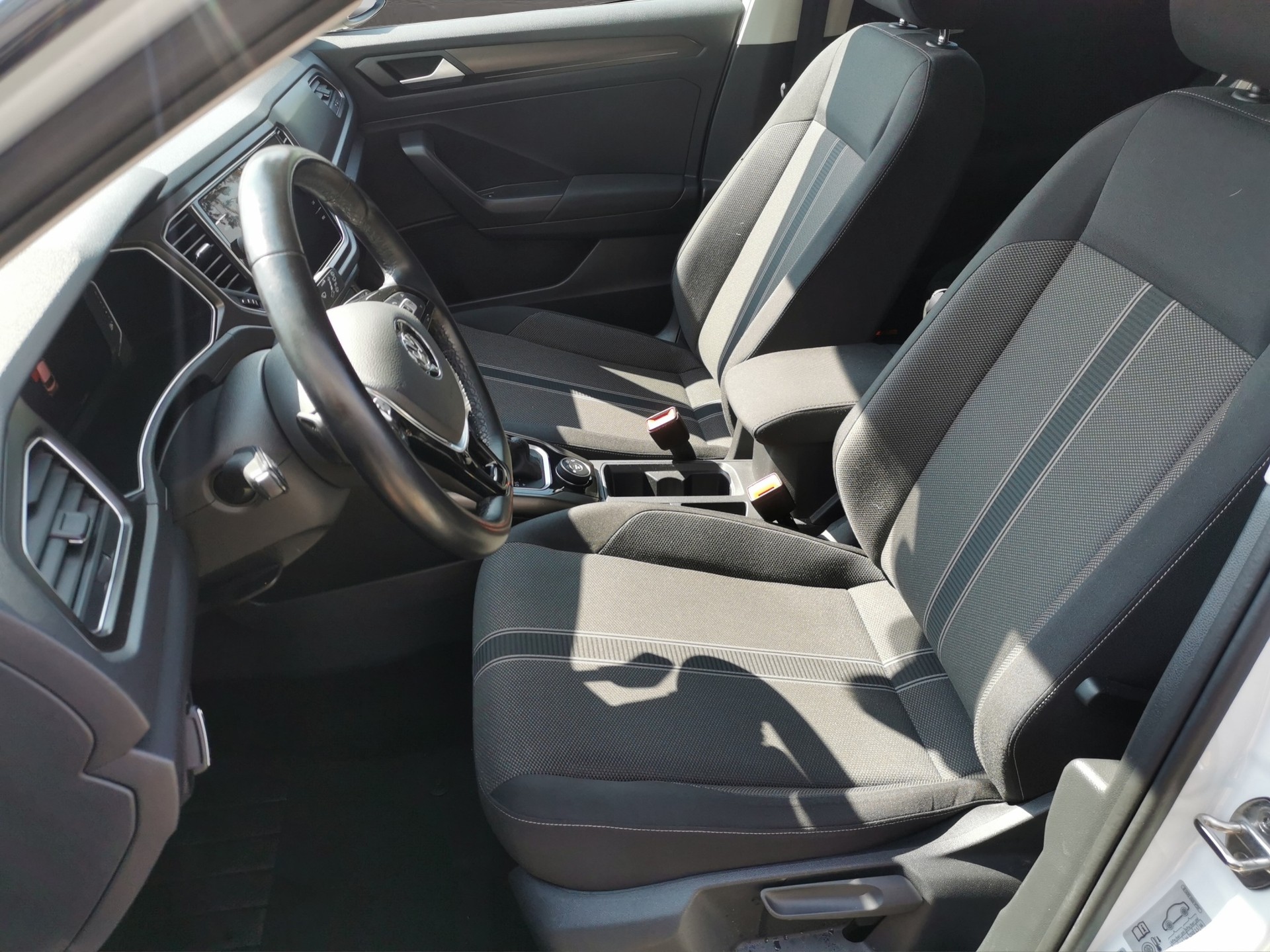 VW T-Roc 2.0 TDI SCR Advance DSG 4Motion-image-7
