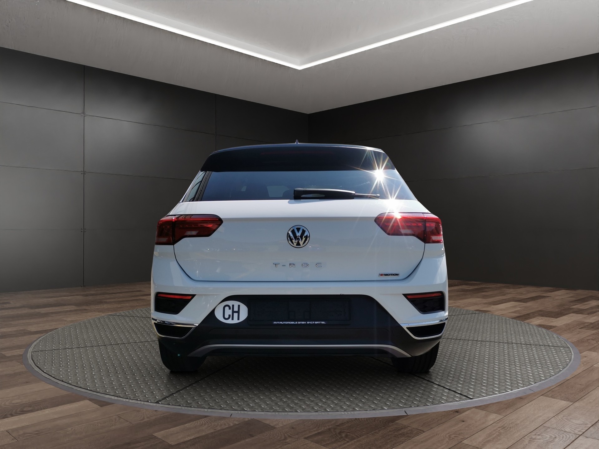 VW T-Roc 2.0 TDI SCR Advance DSG 4Motion-image-4