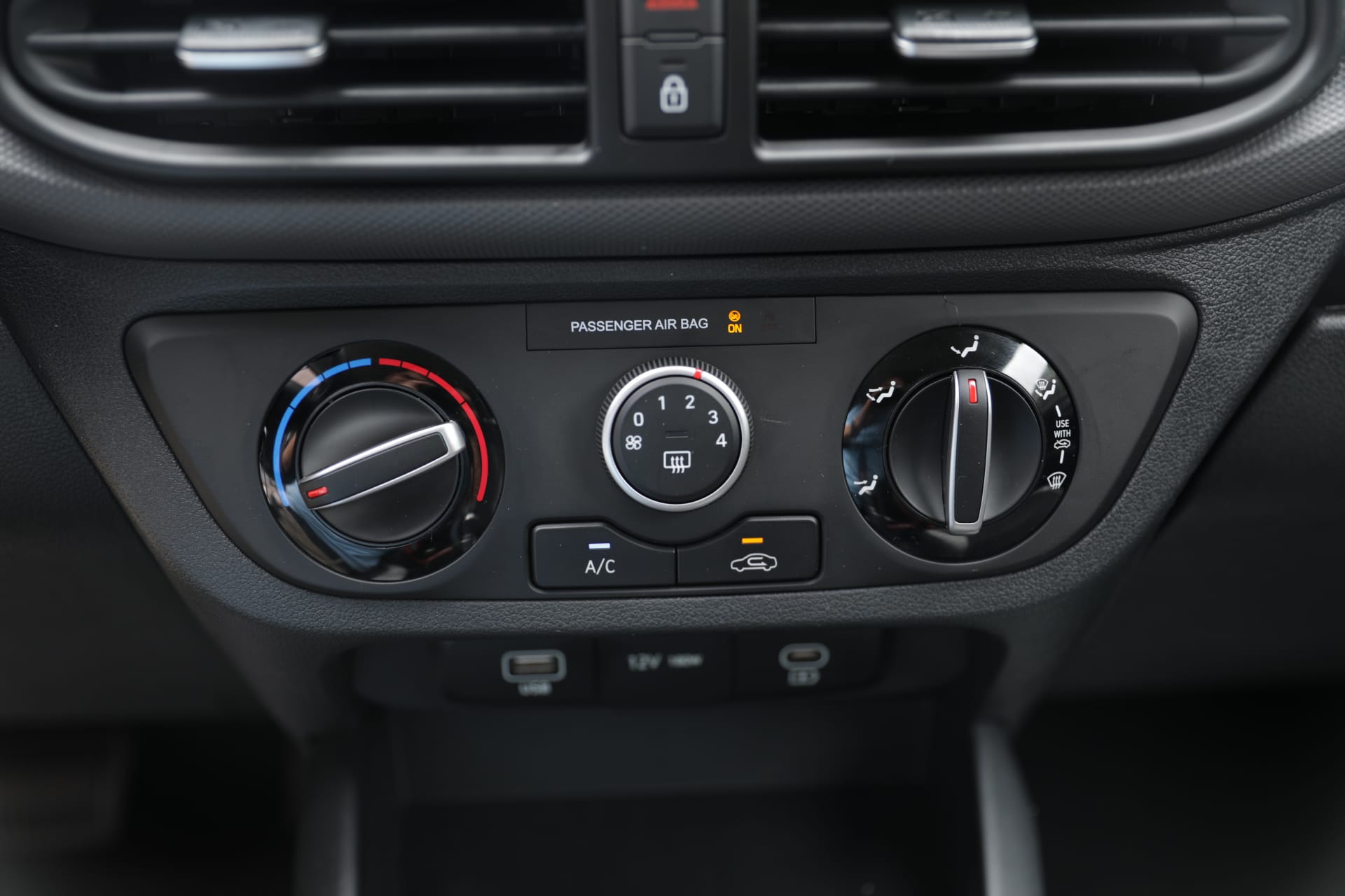 HYUNDAI i10 1.0 Origo Automat-image-12