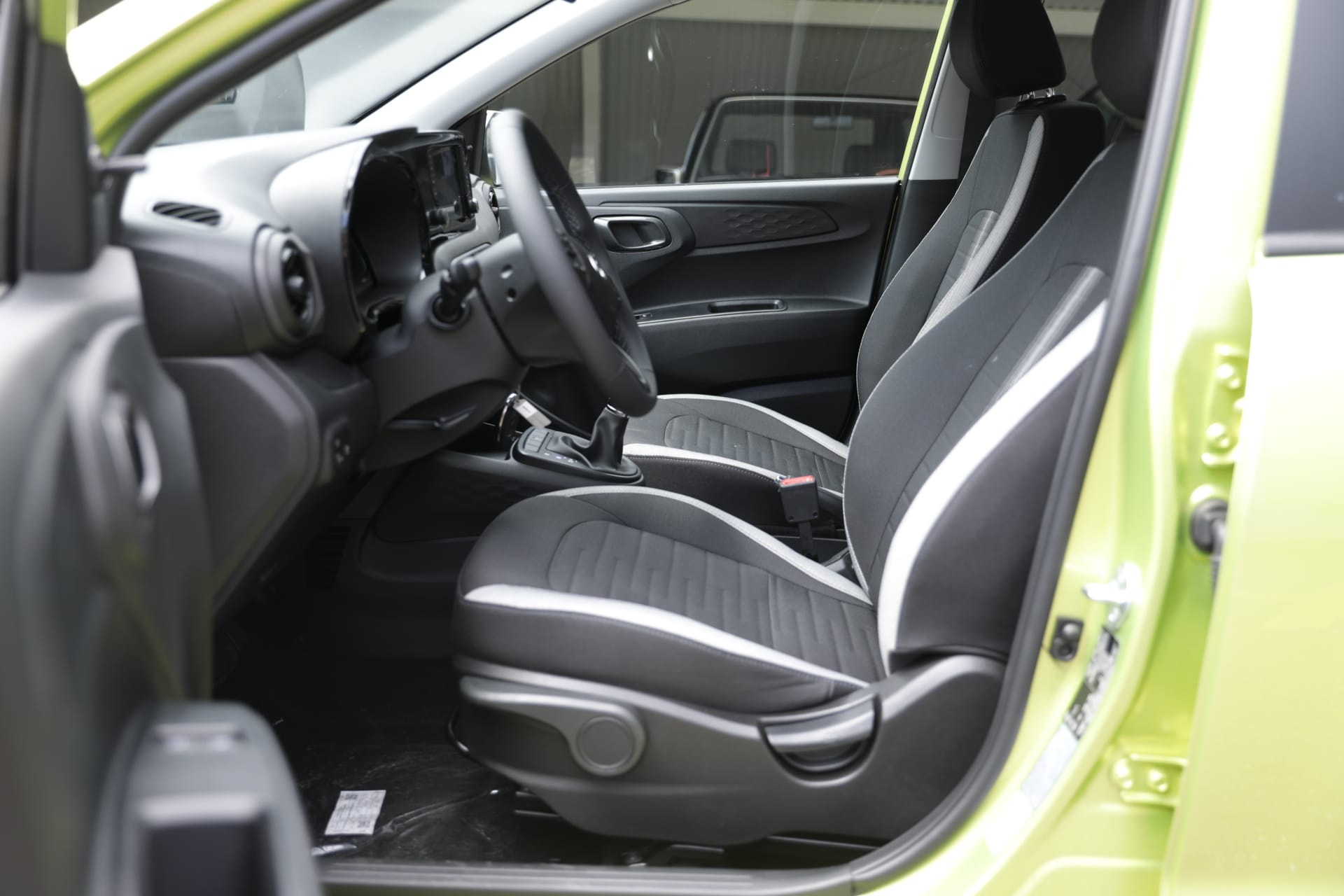 HYUNDAI i10 1.0 Origo Automat-image-8
